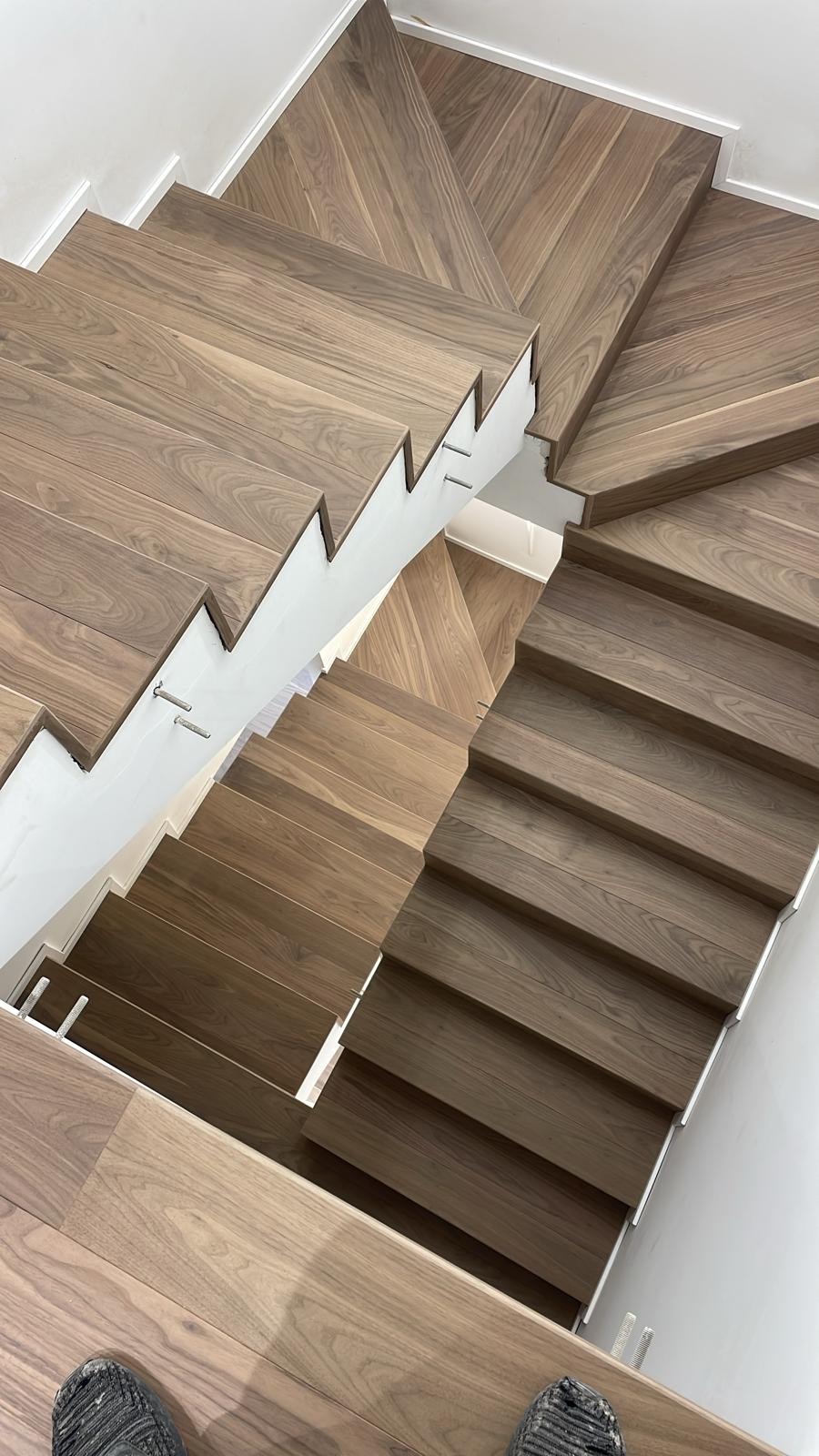 CP Parquet in Noce Zero Gloss appena Posato