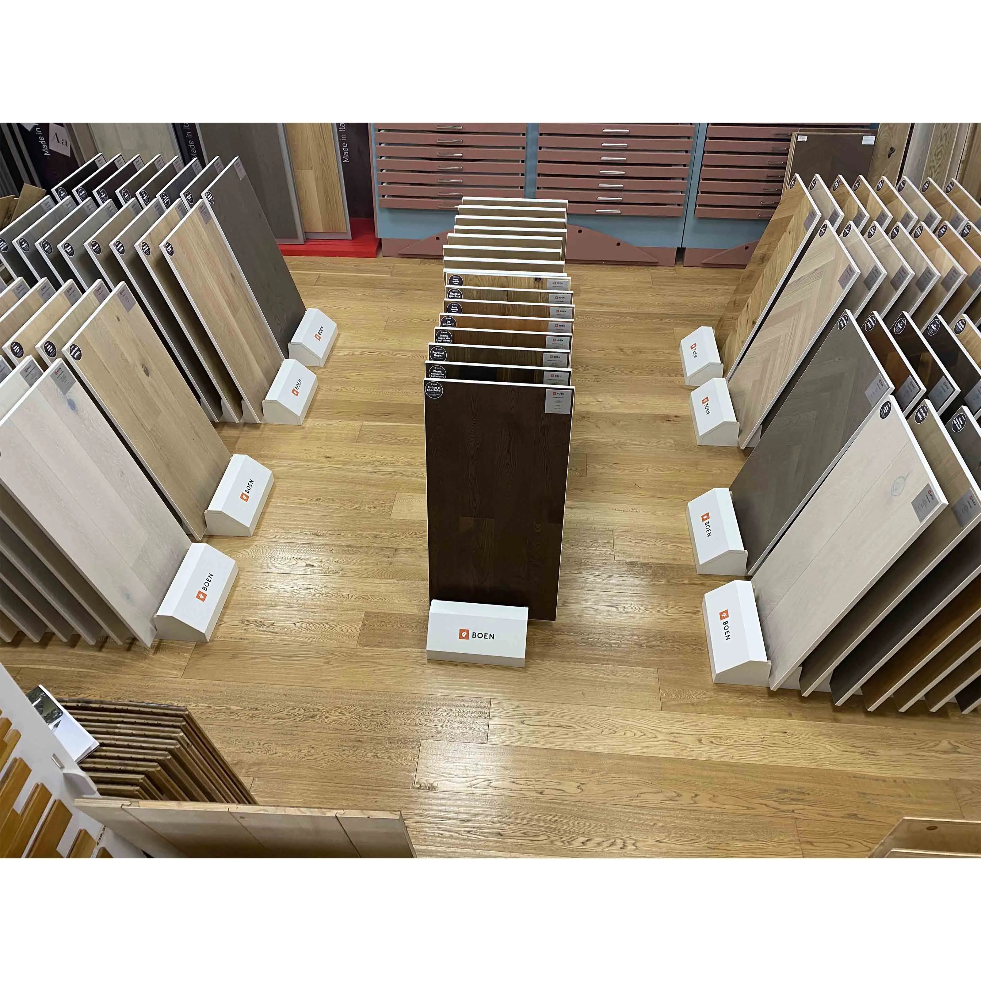 La più grande esposizione BOEN d'Italia è QUI!