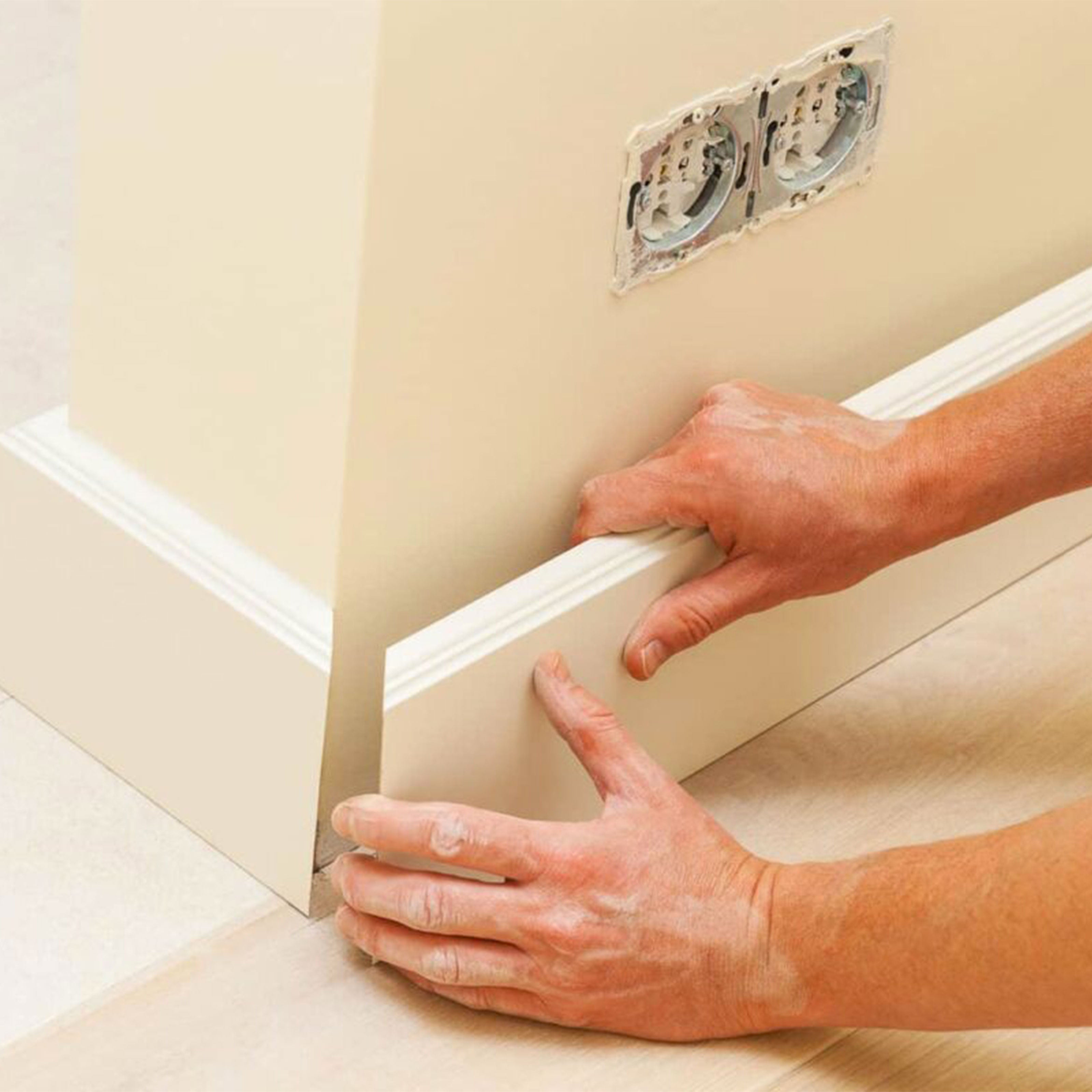 Casaegiardino.it ci spiega come posare i battiscopa