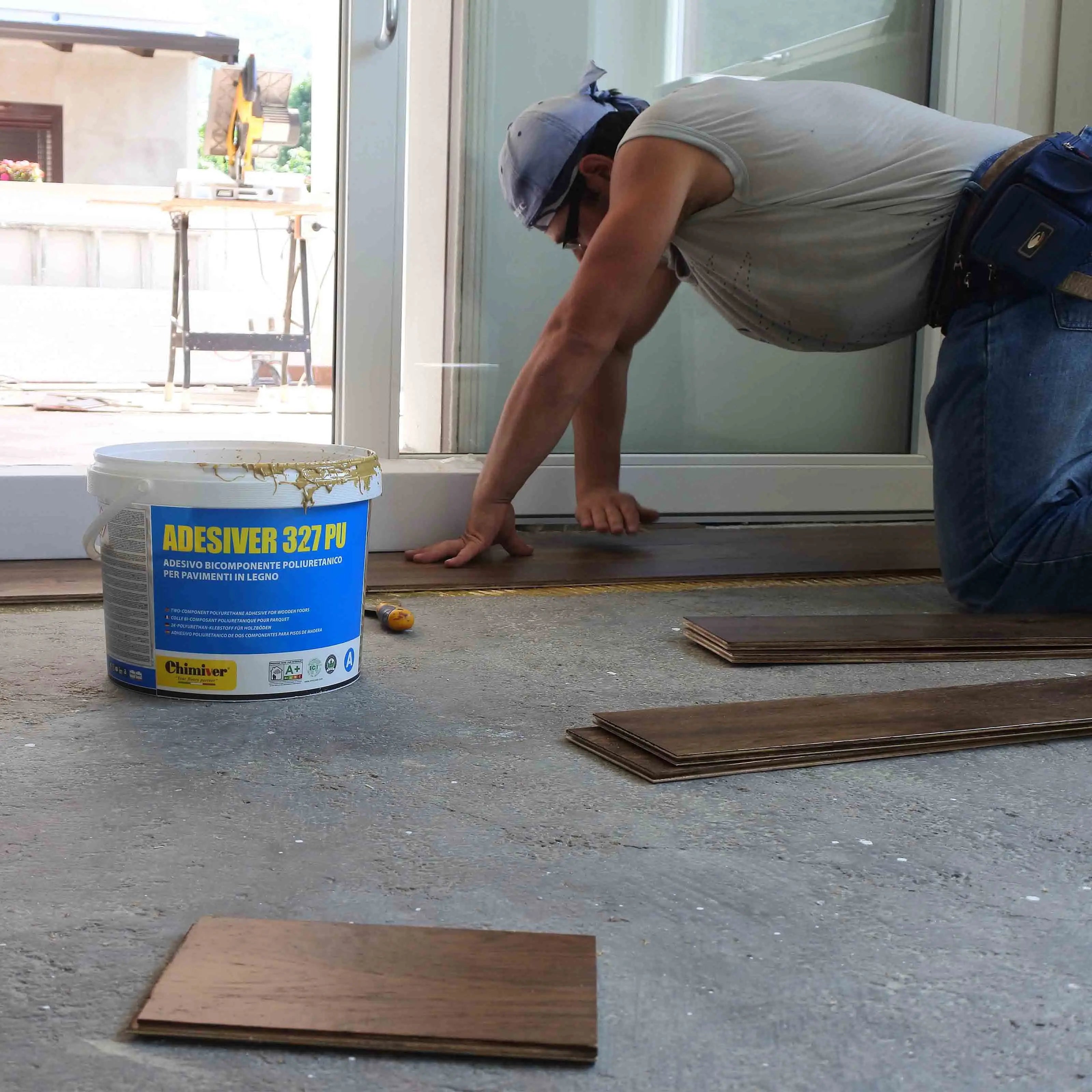 Un nuovo collaboratore per un nuovo prodotto...e un grande collante CHIMIVER!