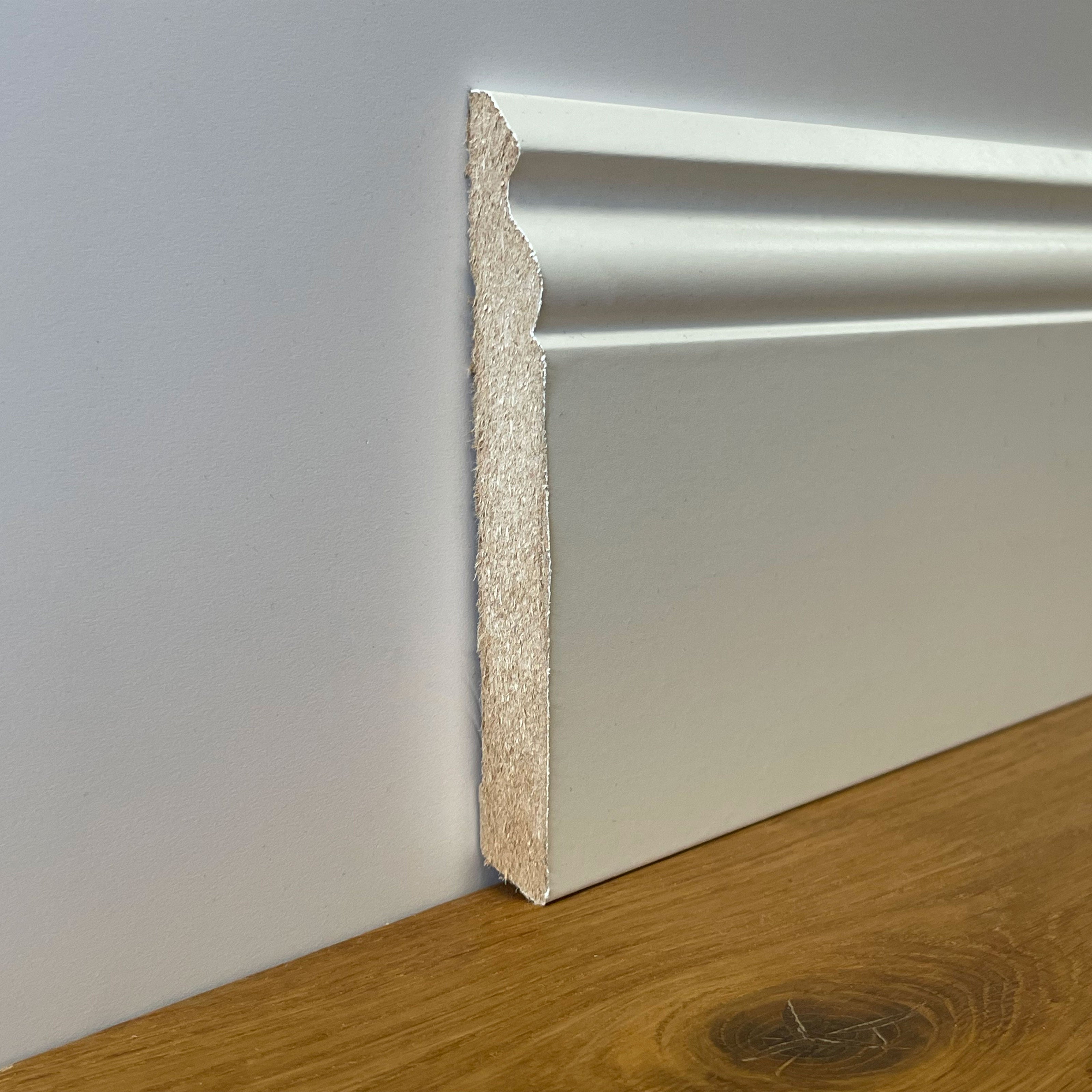 BATTISCOPA ZOCCOLINO DUCALE in FIBRA DI LEGNO COMPATTA 120X15 BIANCO ral 9010 - Eternal Parquet