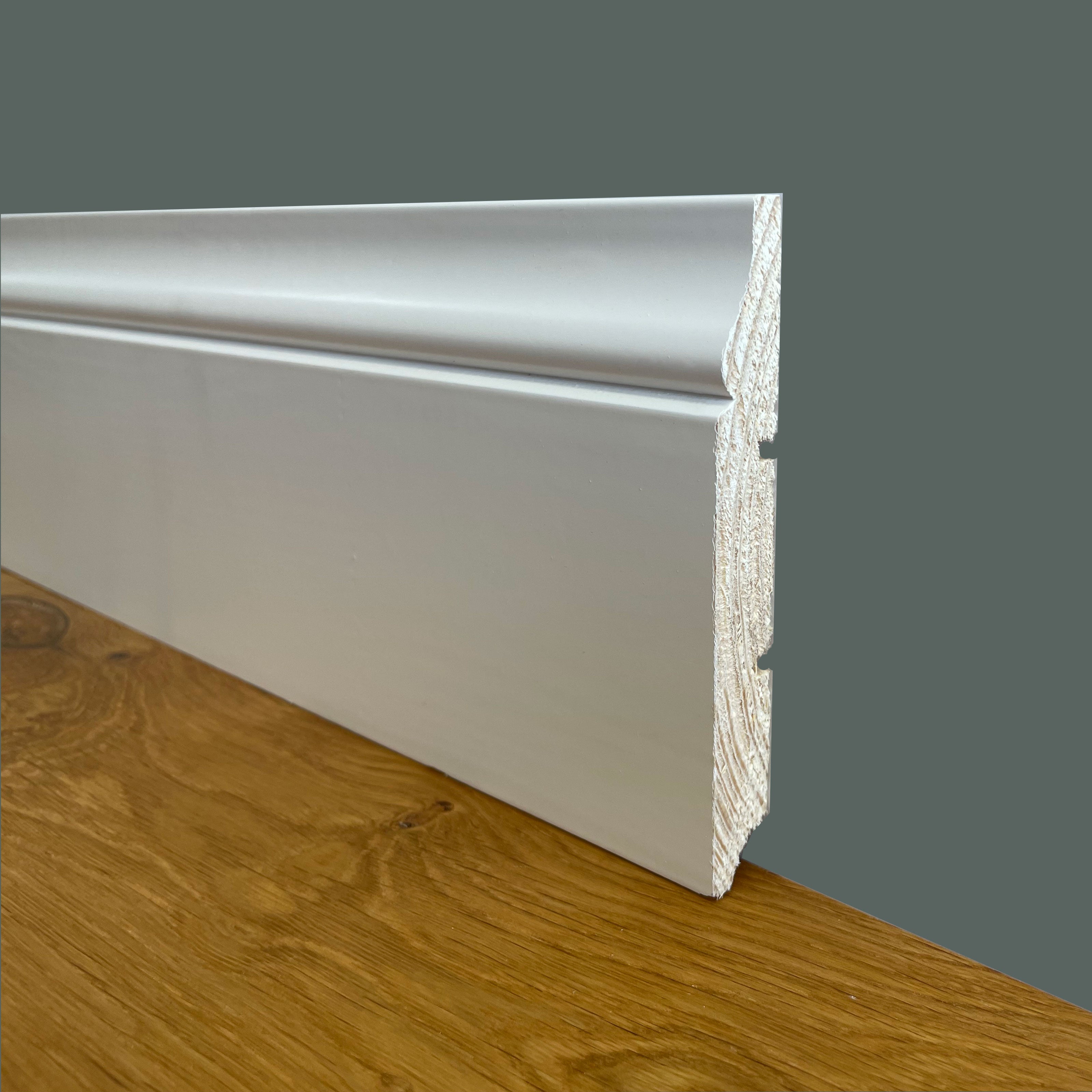 Battiscopa PREMIUM in legno MASSELLO mod.BAROCCO 120x16 laccato bianco liscio (prezzo al metro) Eternal Parquet