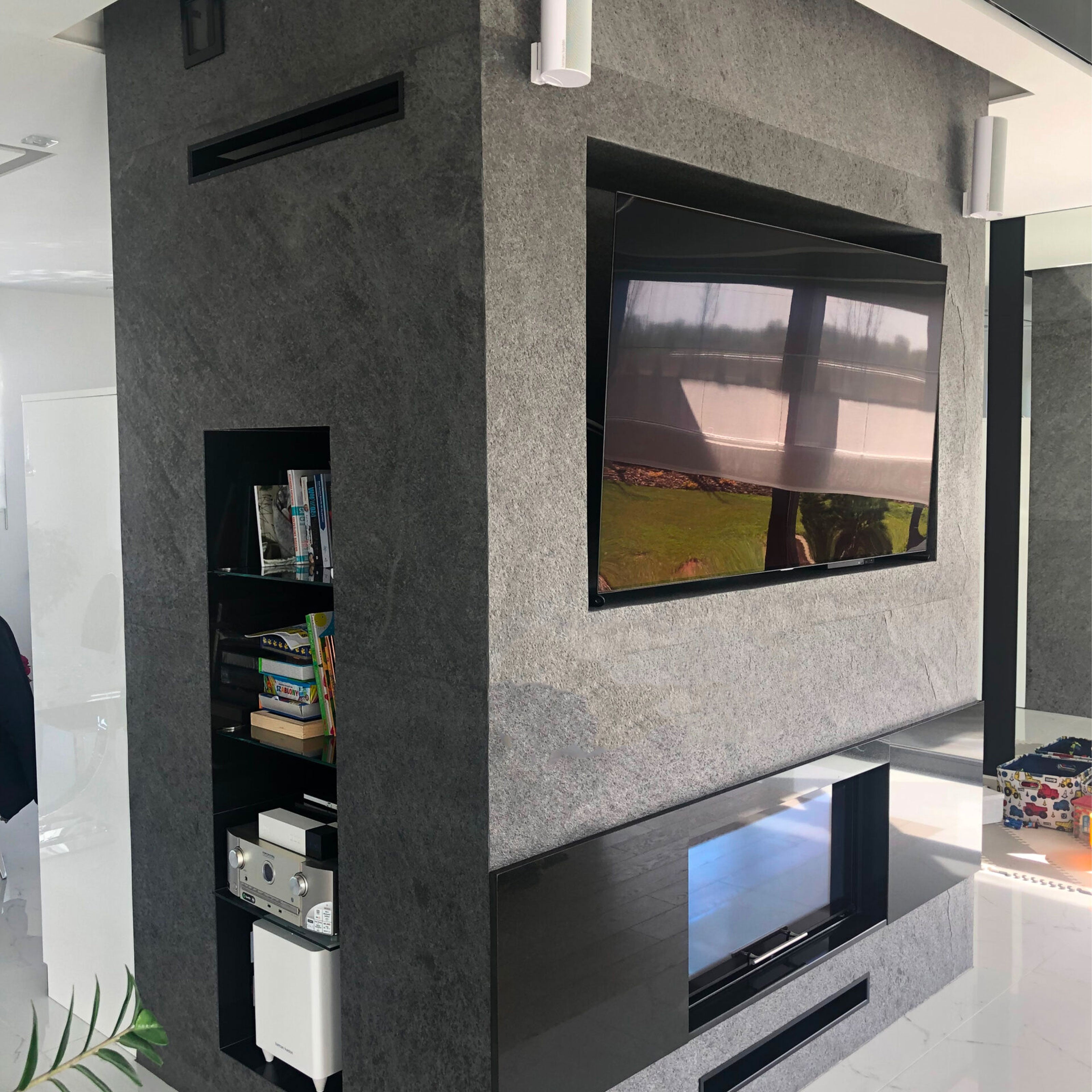 pannello rivoluzionario di Rivestimento interno-esterno in VERA PIETRA flessibile 61x122x0,3cm BERG - Eternal Parquet