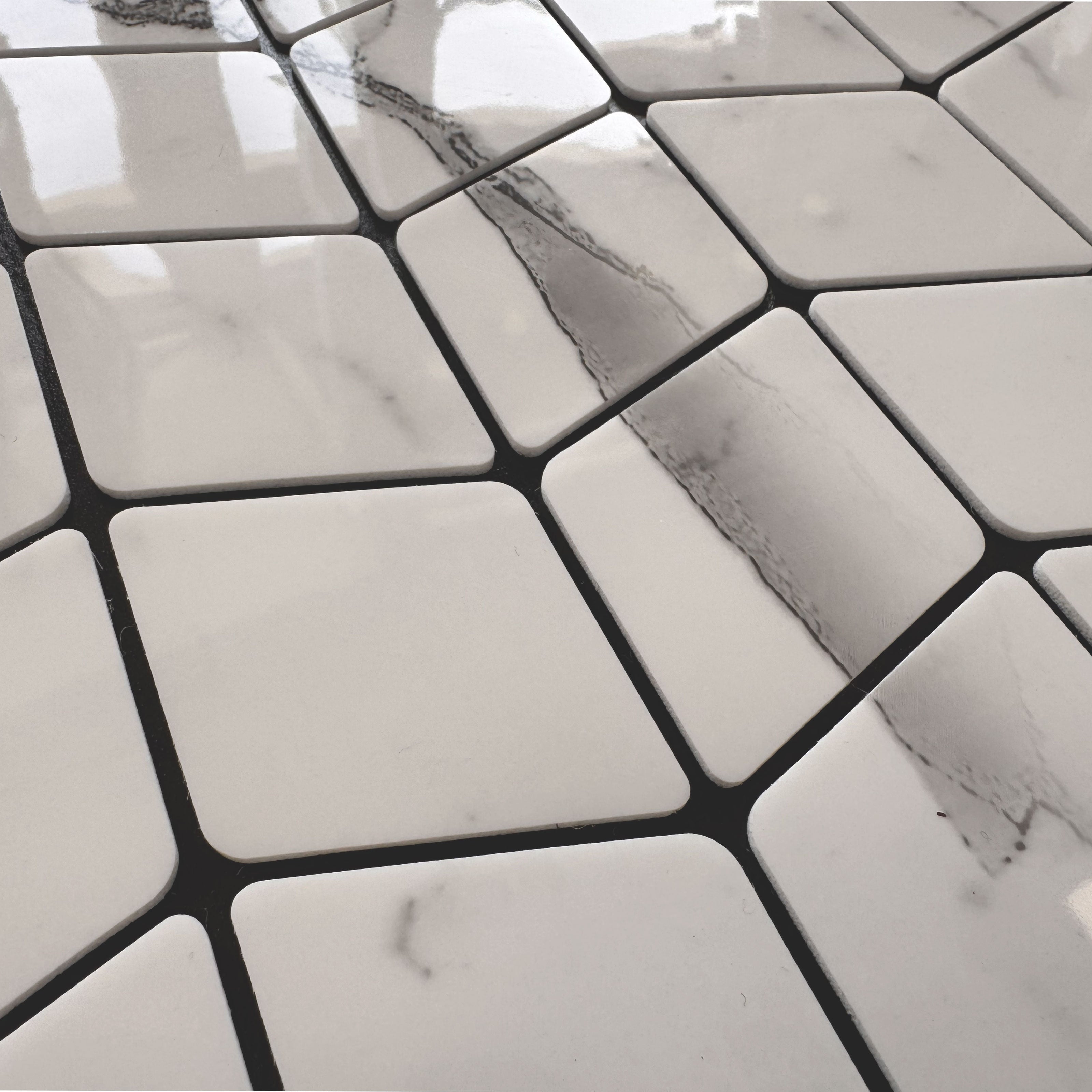 Piastrelle 3D Autoadesive in PET acustiche e isolanti 30x30cm (4mm spessore) CHEVRON CARRARA - Eternal Parquet