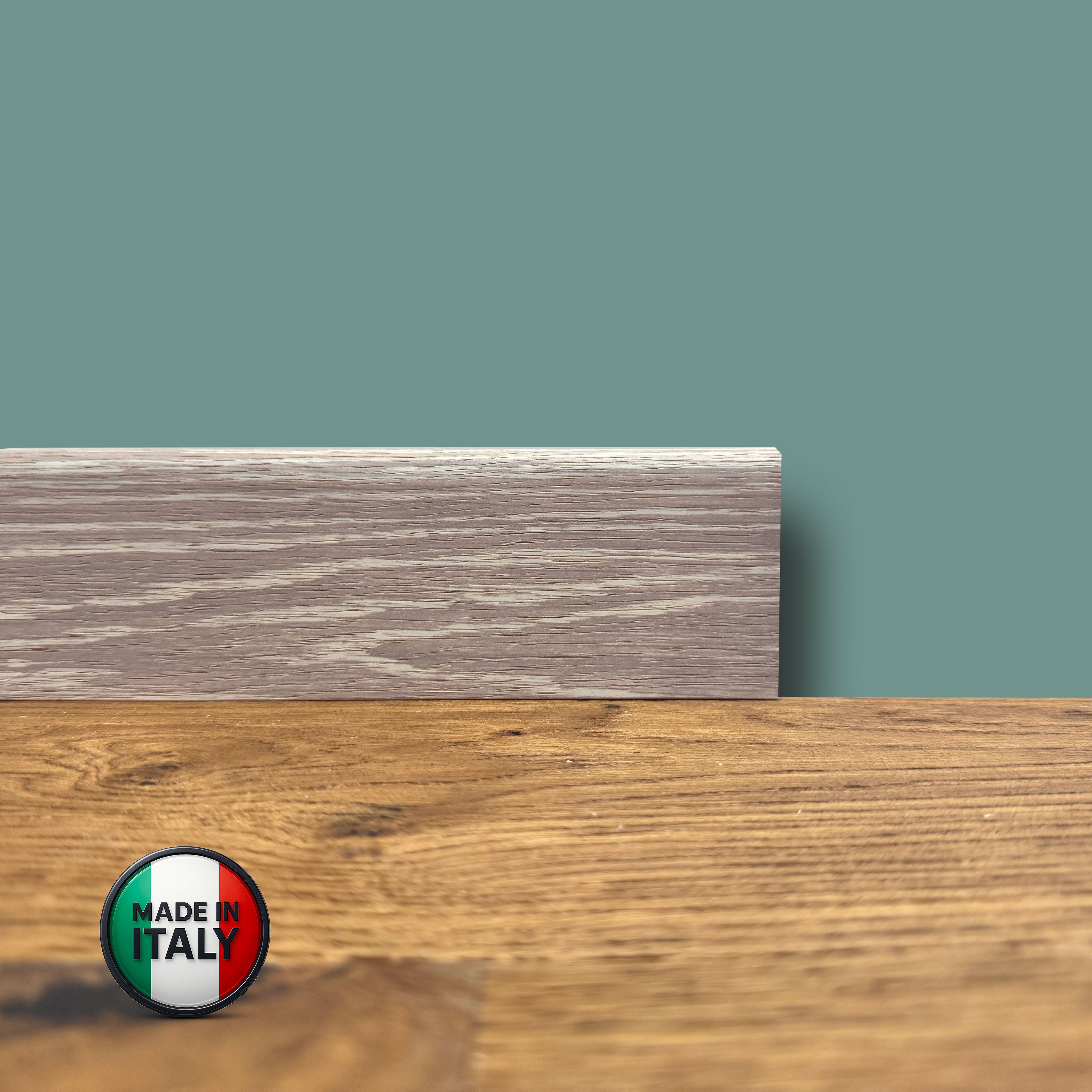 €1,49ml ** FUORI TUTTO ** Lotti da 100ml di Battiscopa in legno multistrato impiall. ROVERE DECAPATO SBIANCATO 70x10mm - Eternal Parquet