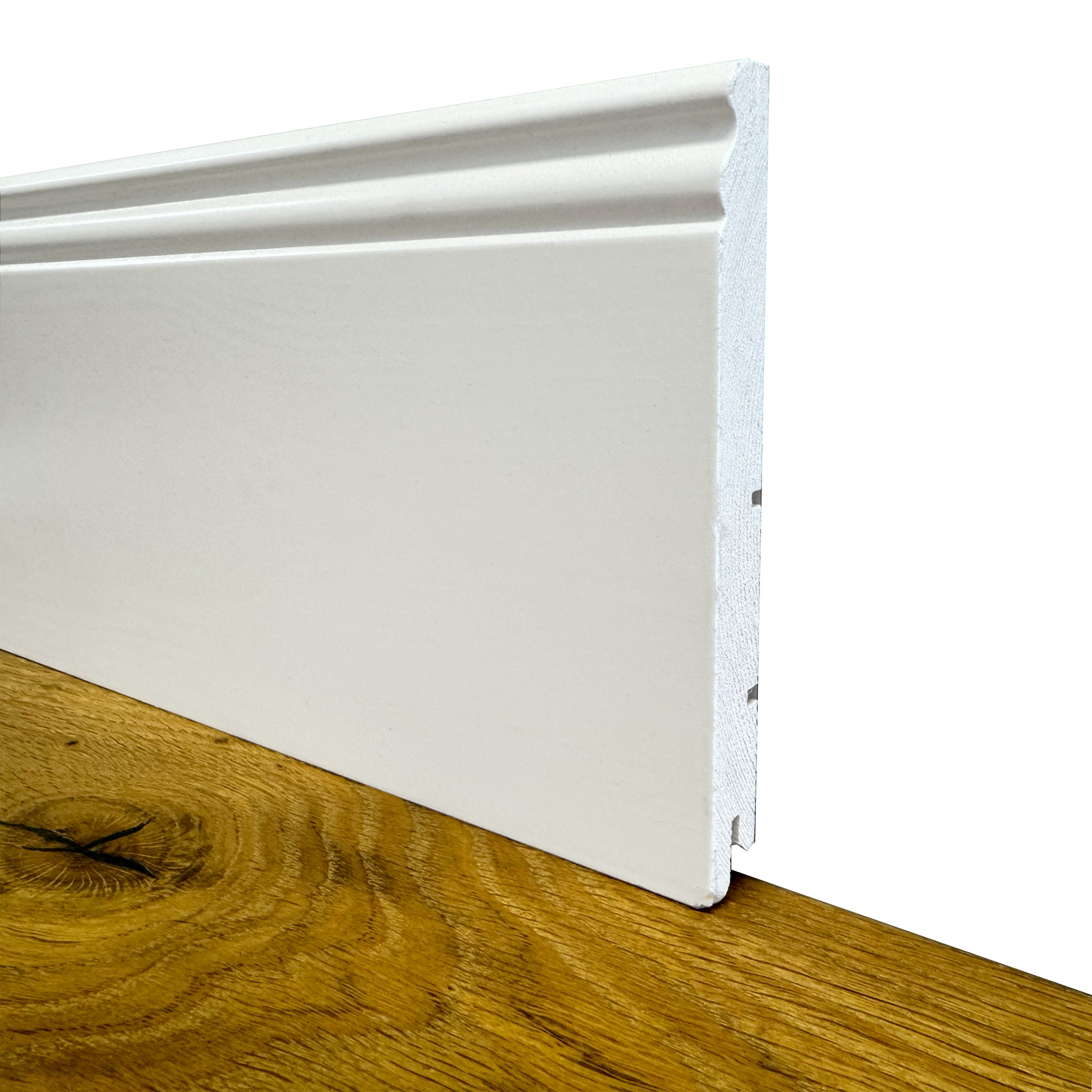 Battiscopa PREMIUM in legno MASSELLO mod.DUCALE 144x15 laccato bianco liscio (prezzo al metro) - Eternal Parquet