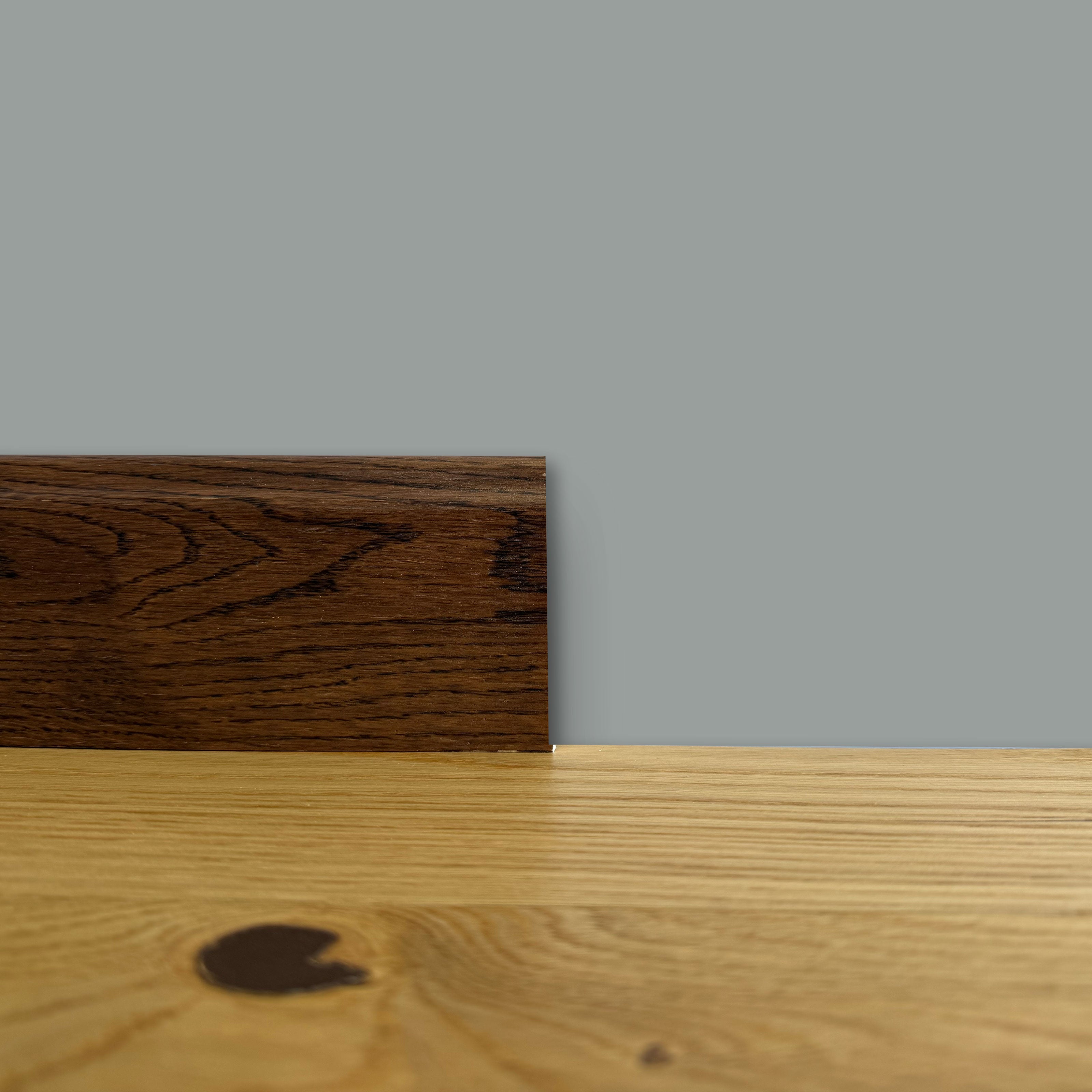 BATTISCOPA DUCALE in legno MASSELLO impiallacciato VERO LEGNO DI ROVERE T.NOCE 80x15 verniciato opaco poro aperto (prezzo al metro) - Eternal Parquet