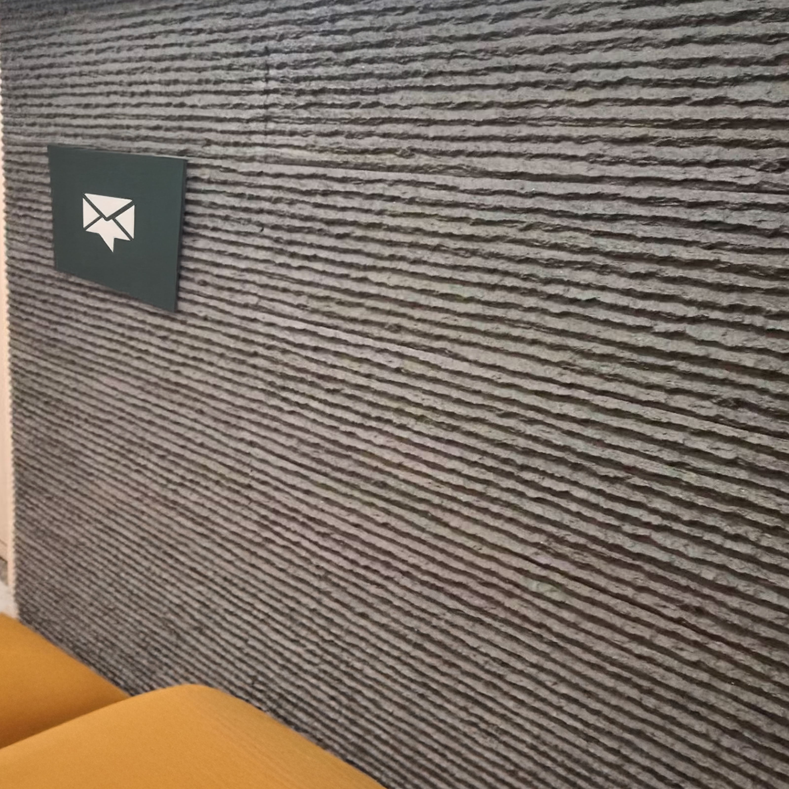 pannello di Rivestimento interno-esterno in PU effetto pietra Rigata ultrarealistico ed isolante 60x120cm in 4 colori - Eternal Parquet