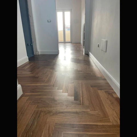 €39,90mq ***STOCK*** Bancale 56 mq di Prefinito HARO, rovere Allegro 10x70x490 Noce Americano vernice spina - Eternal Parquet