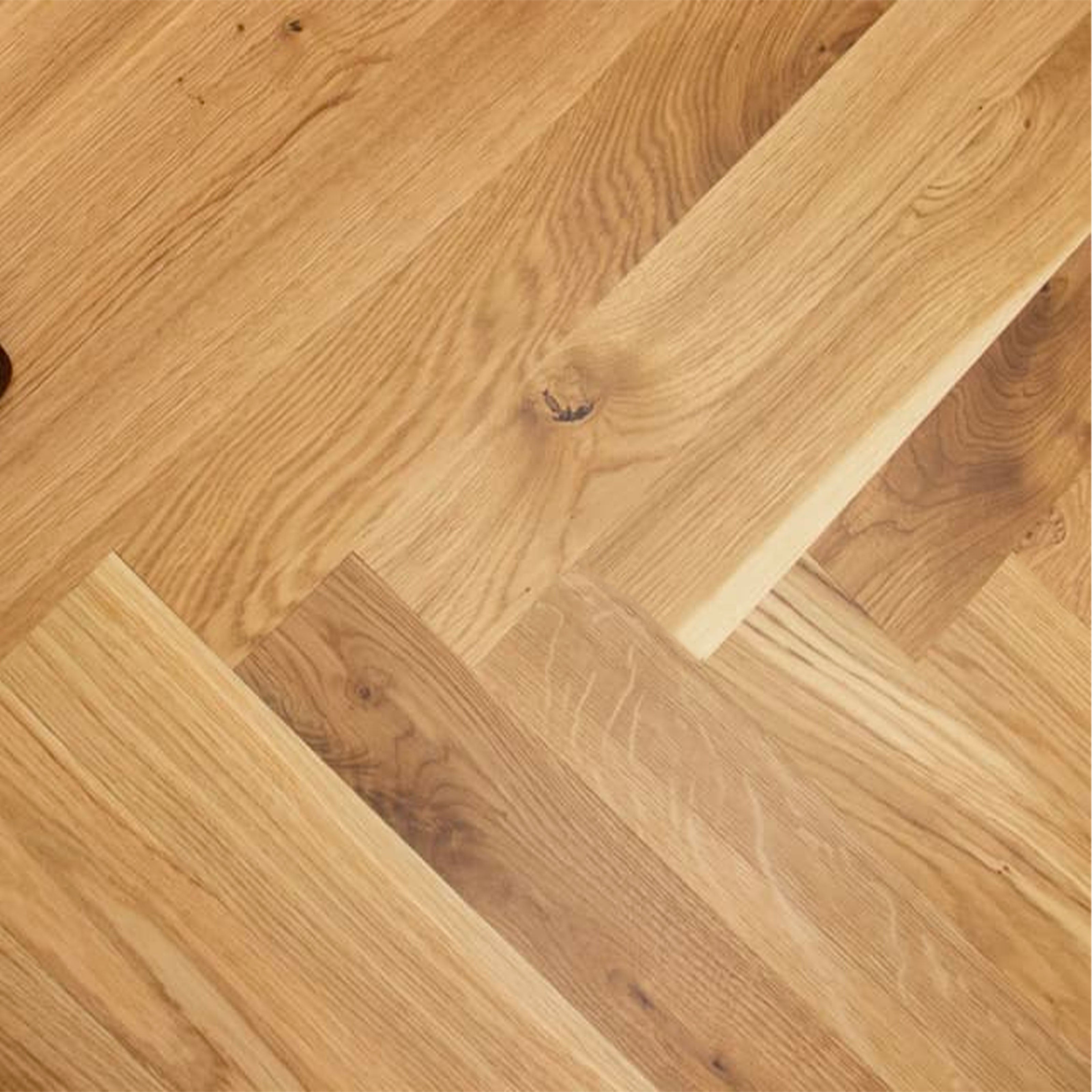 24,90€ mq ***STOCK AD ESAURIMENTO*** Bancali da 50mq di Prefinito BAUWERK Monopark Rovere Spina 9,6x65x455 Verniciato Nodato - Eternal Parquet
