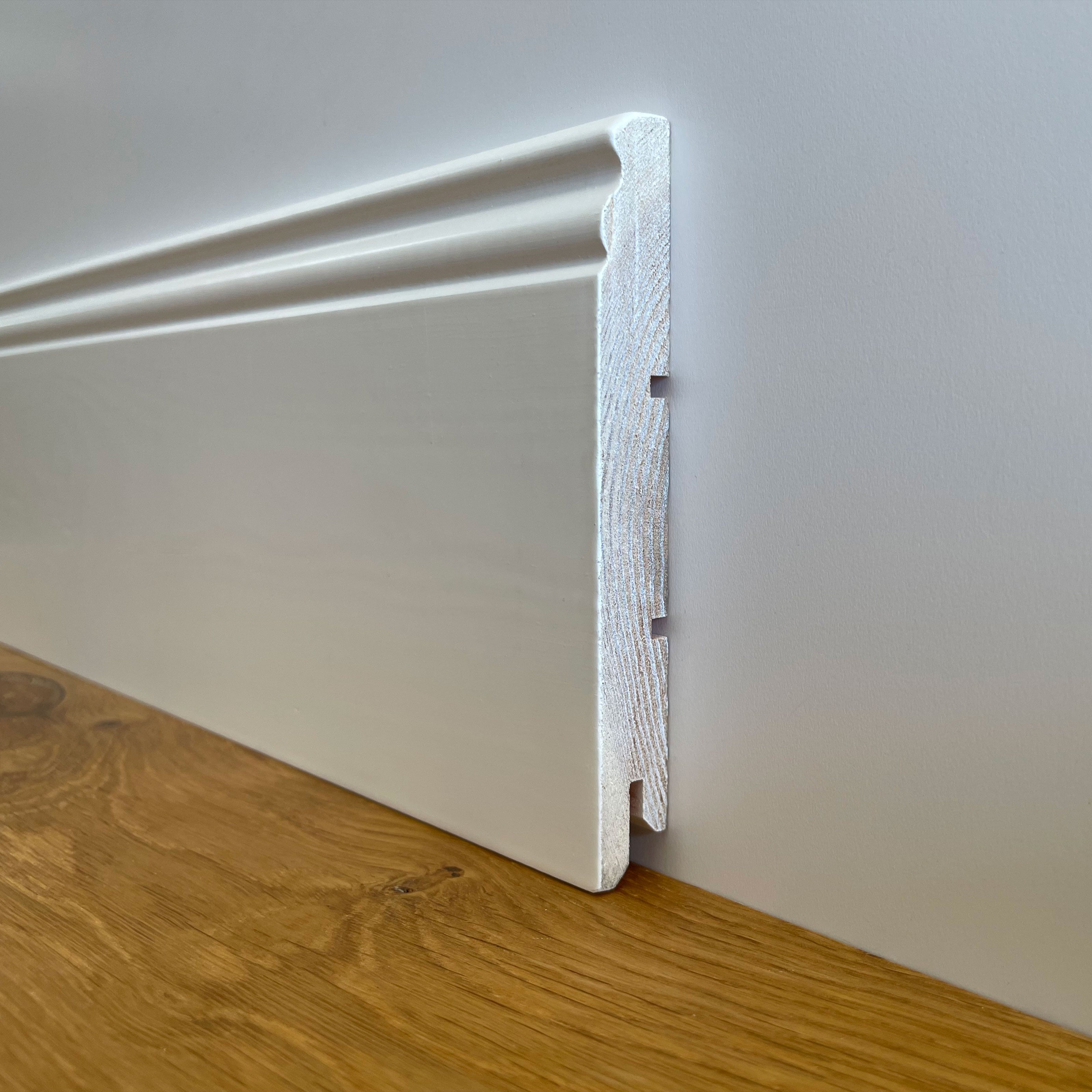 100ml di Battiscopa PREMIUM in legno MASSELLO mod.DUCALE 120x15 laccato bianco - Eternal Parquet