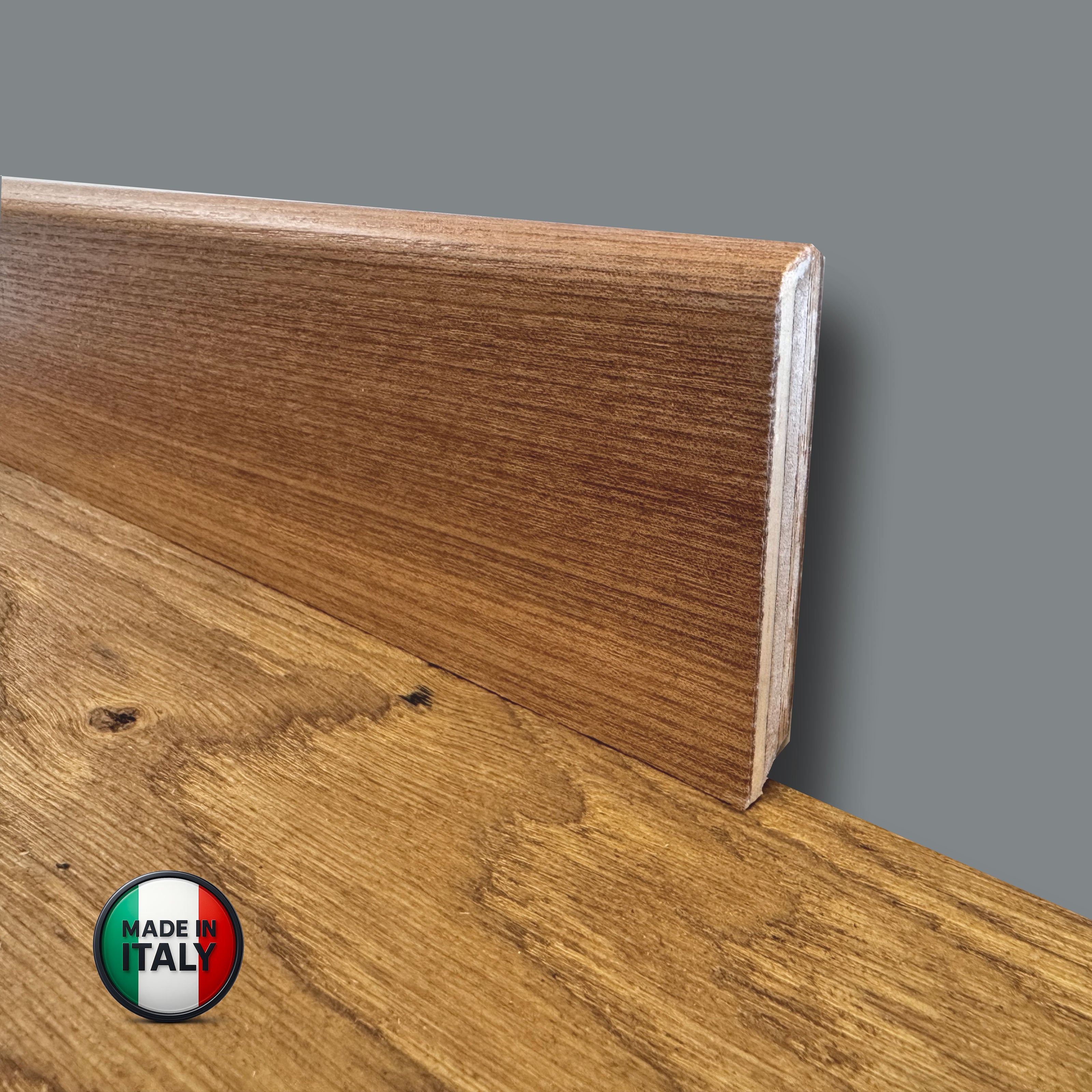 €1,49ml ** FUORI TUTTO ** Lotti da 105ml di Battiscopa in legno multistrato impiall. OLMO SPAZZOLATO 70x10mm - Eternal Parquet