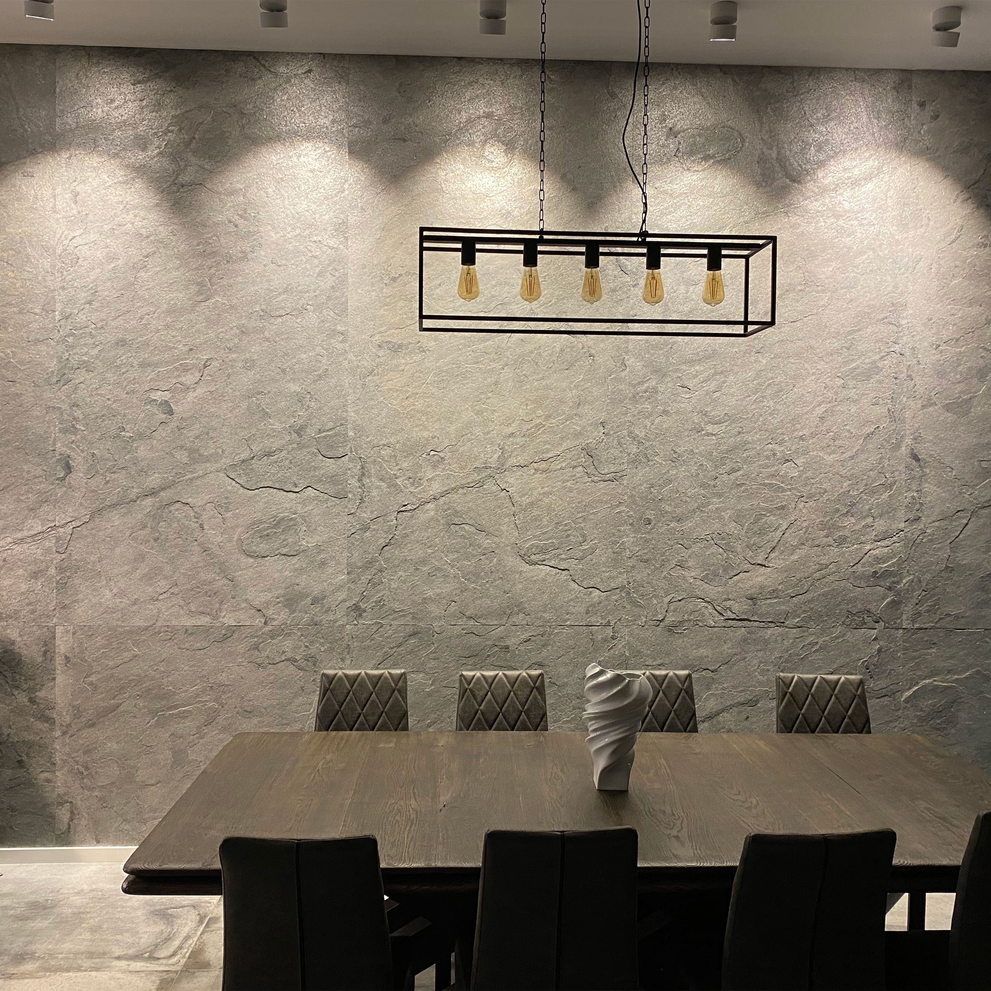 pannello rivoluzionario di Rivestimento interno-esterno in VERA PIETRA flessibile 61x122x0,3cm ANTRACITE - Eternal Parquet