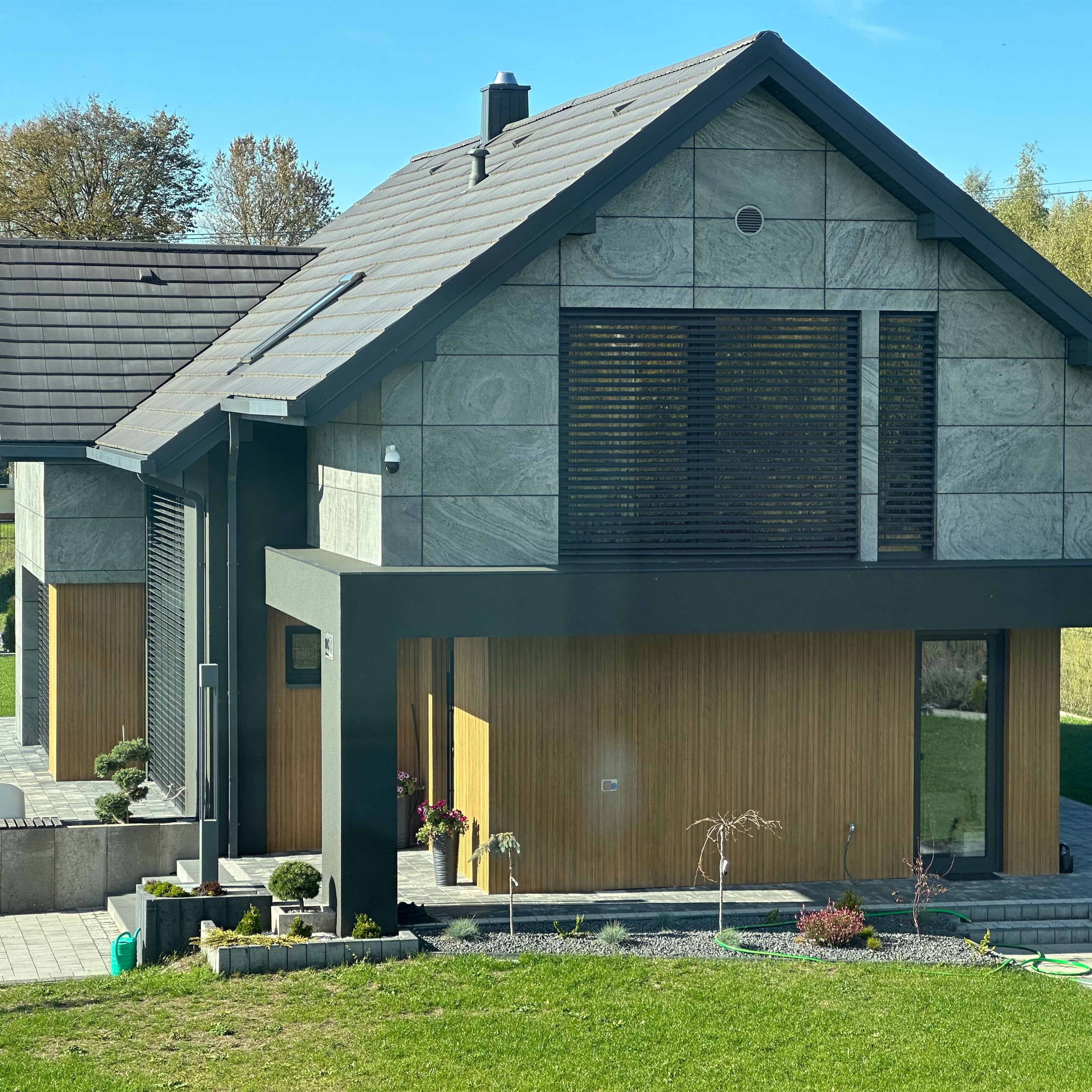 pannello rivoluzionario di Rivestimento interno-esterno in VERA PIETRA flessibile 280x122x0,3cm ANTRACITE Eternal Parquet