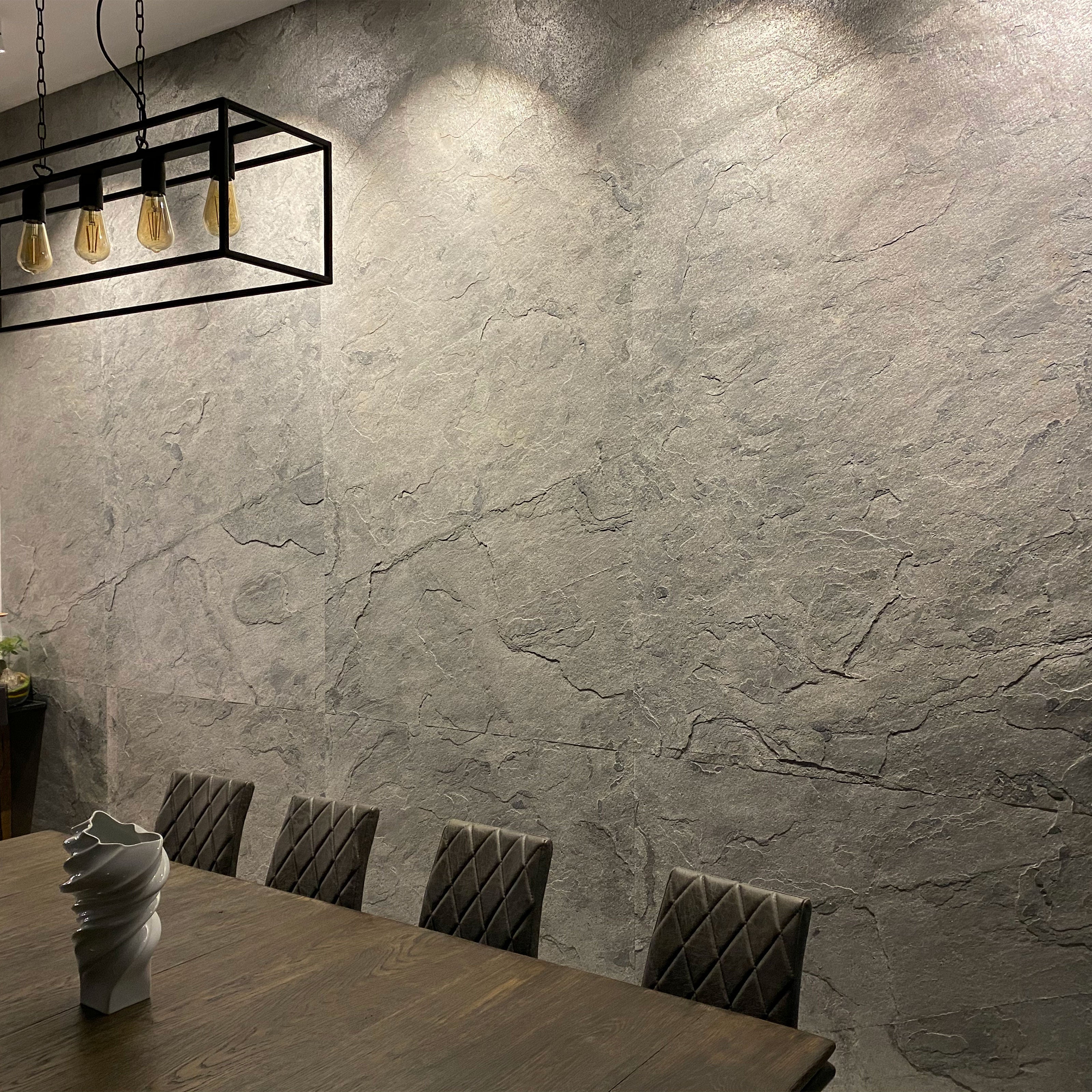 pannello rivoluzionario di Rivestimento interno-esterno in VERA PIETRA flessibile 61x122x0,3cm ANTRACITE - Eternal Parquet