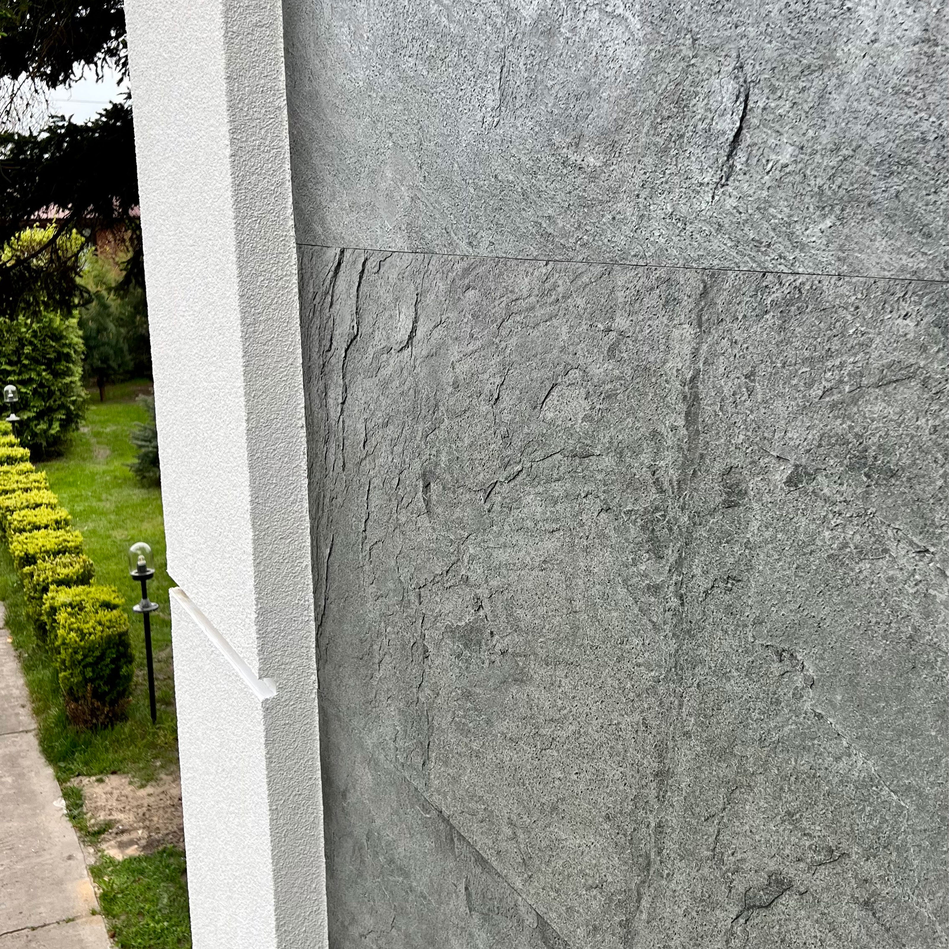 pannello rivoluzionario di Rivestimento interno-esterno in VERA PIETRA flessibile 61x122x0,3cm ANTRACITE - Eternal Parquet