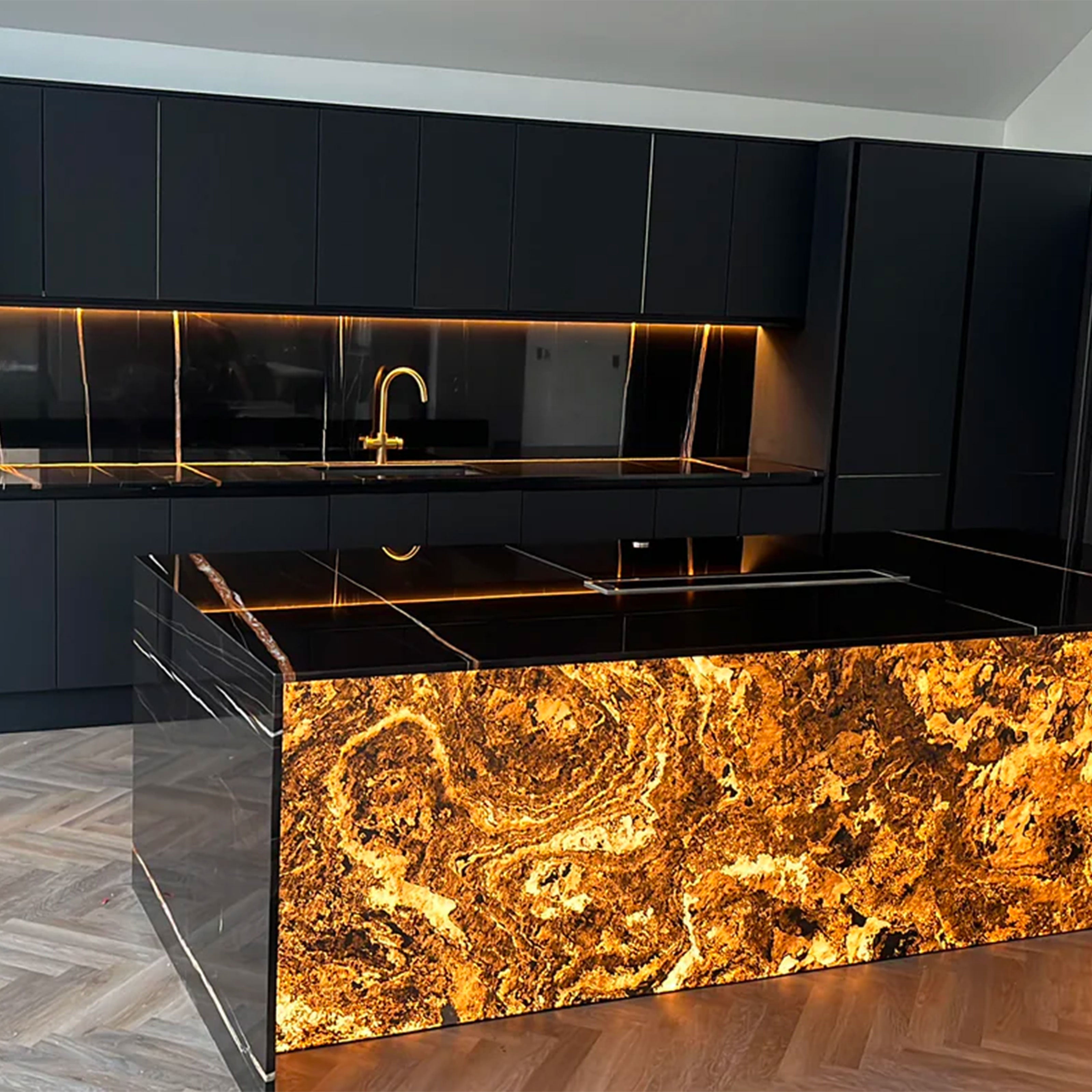 pannello rivoluzionario di Rivestimento interno-esterno in VERA PIETRA RETROILLUMINABILE flessibile 61x122x0,3cm LAGO Eternal Parquet