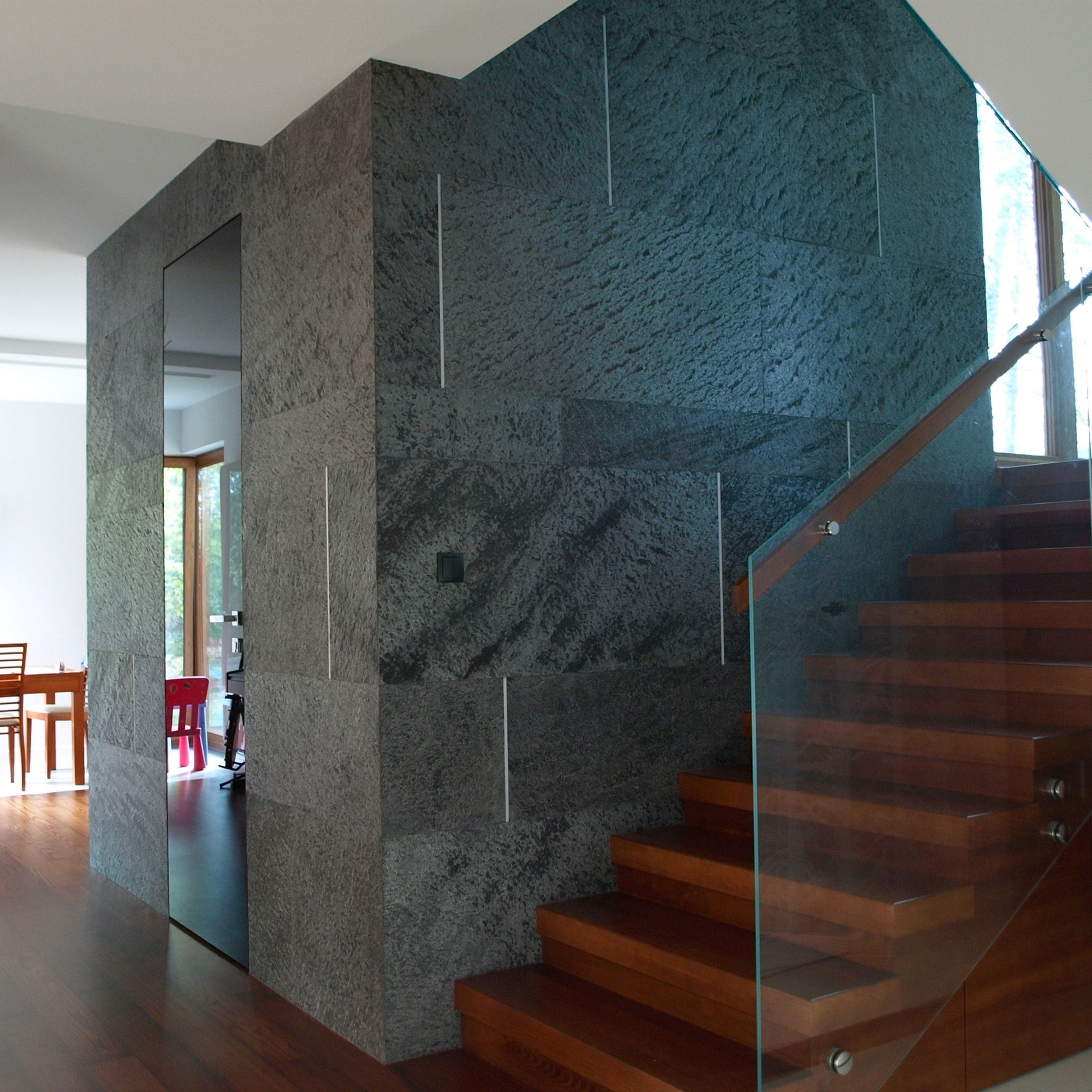 pannello rivoluzionario di Rivestimento interno-esterno in VERA PIETRA flessibile 280x122x0,3cm BERG Eternal Parquet