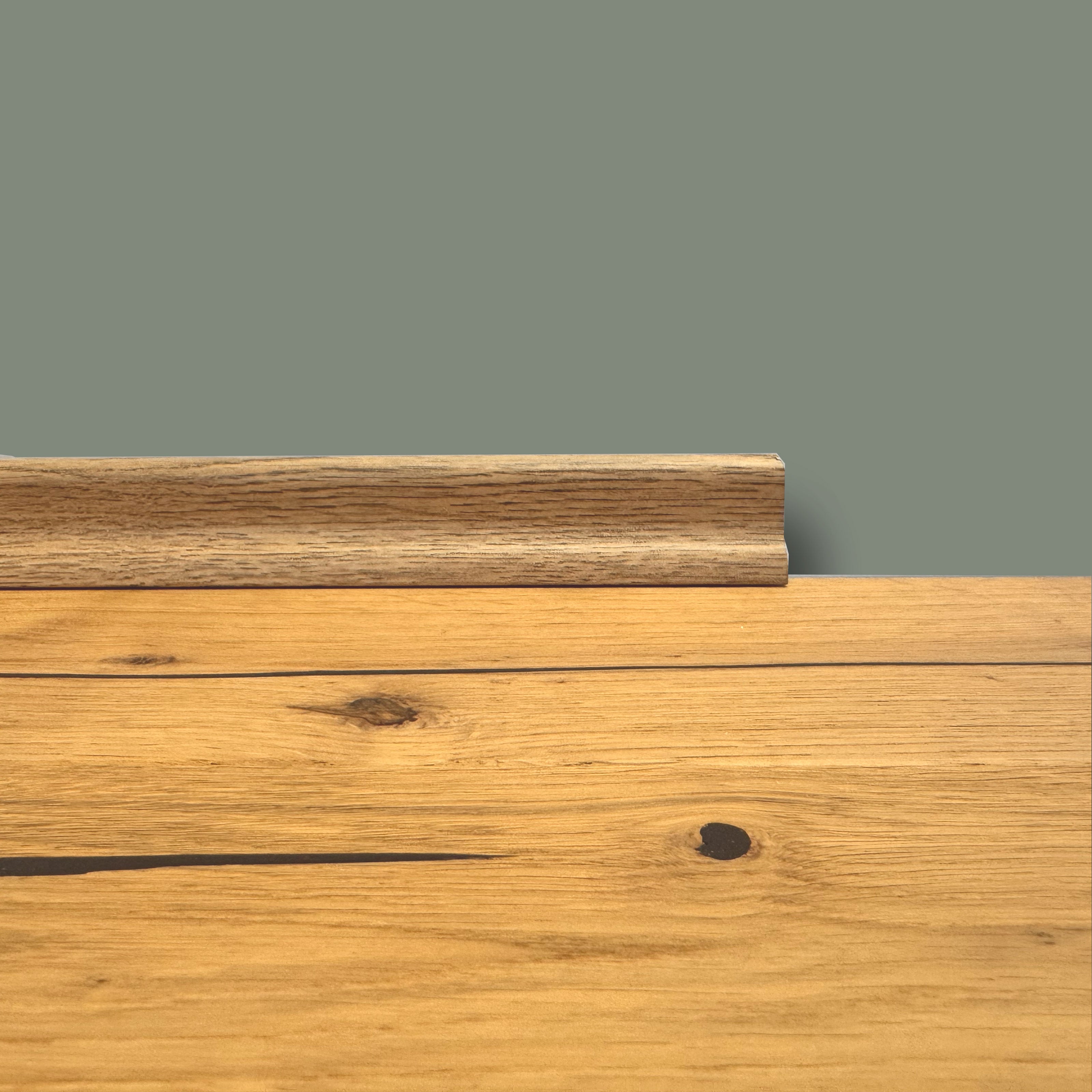 ***MEGA STOCK al metro lineare*** BATTISCOPA basso Inclinato in Fibra di legno H39xS19mm Rovere antico - Eternal Parquet