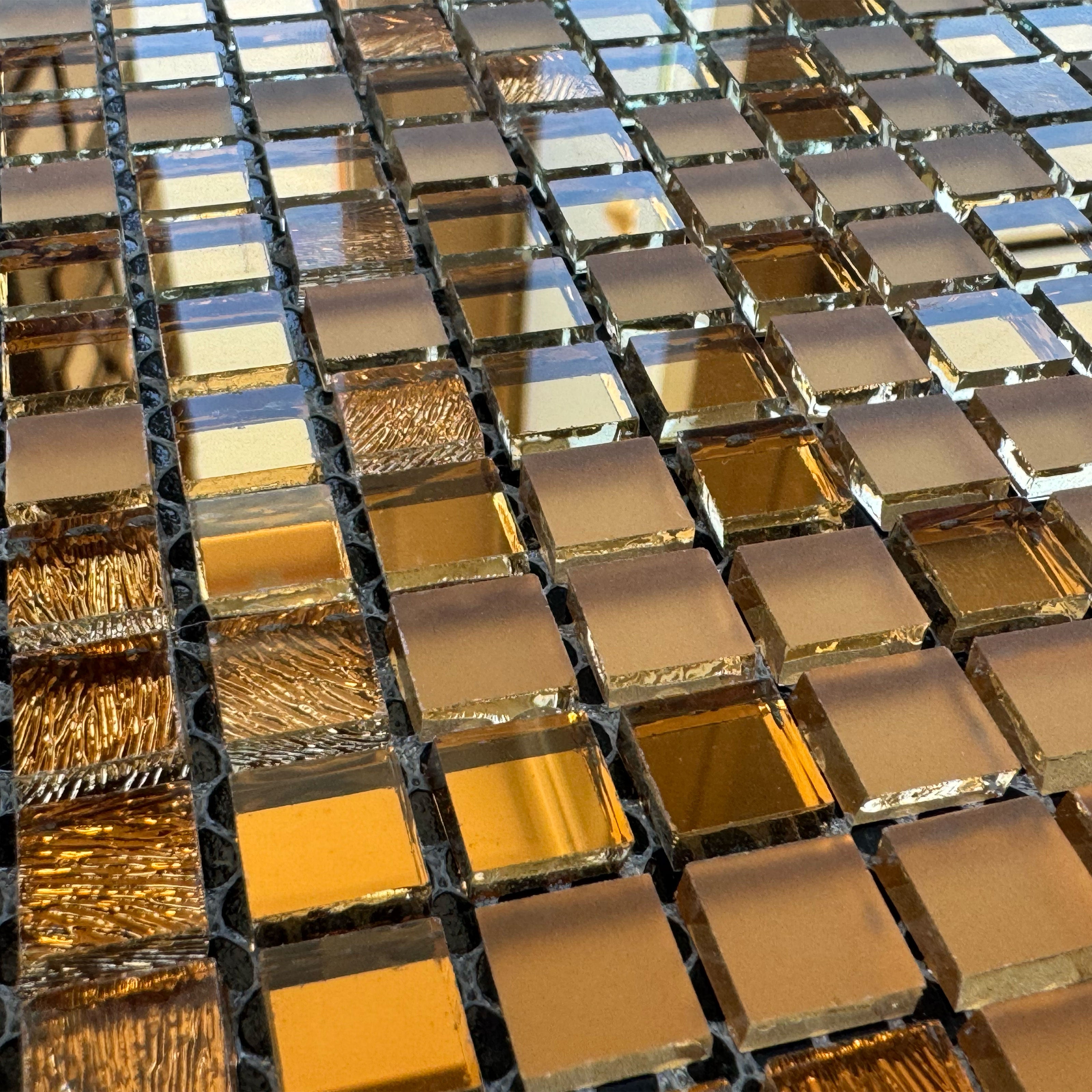 TOP di GAMMA! Piastrella autoadesiva in VETRO lucido mosaico 30x30cm (sp. 3mm) color ORO, idrofobo. - Eternal Parquet