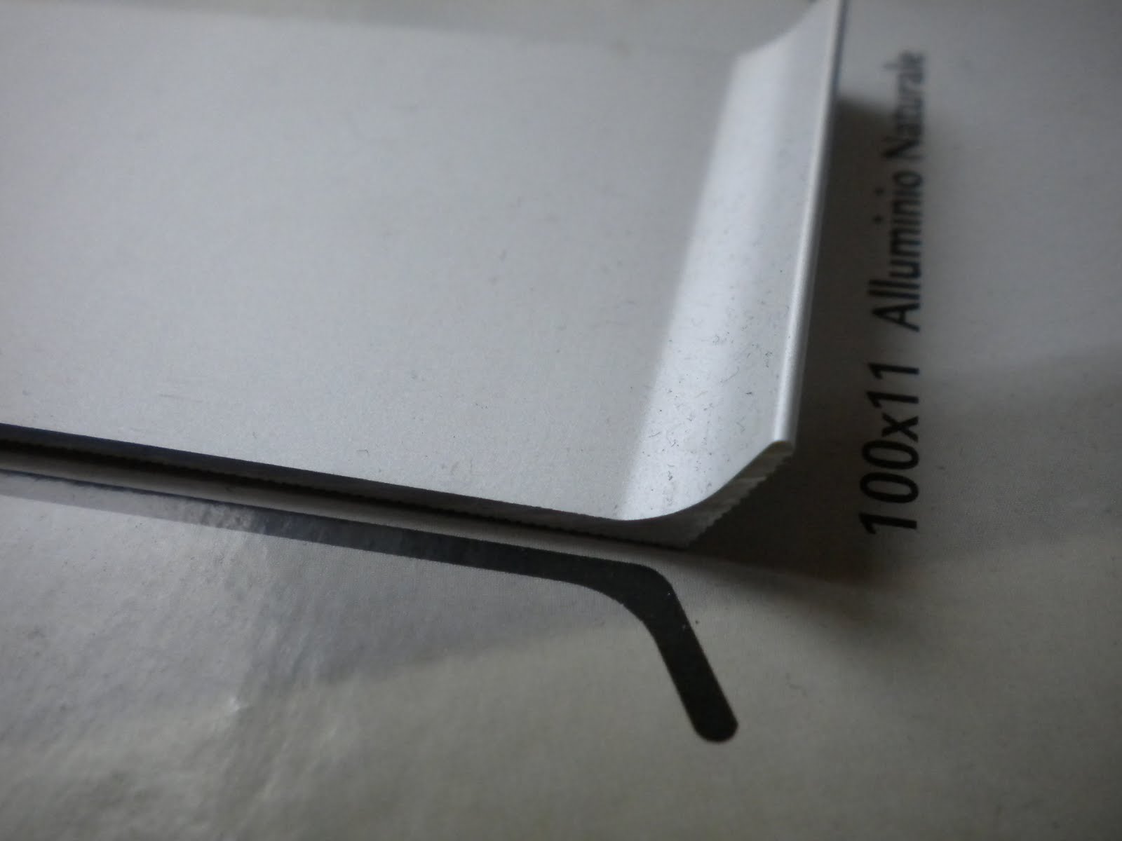 Battiscopa Alluminio Argentato 60X11 + accessori pacco da 100 metri lineari - Eternal Parquet