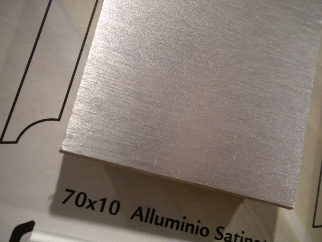 Zoccolino 100 METRI LINEARI BATTISCOPA RIVESTITO ALLUMINIO 70X10 - Eternal Parquet