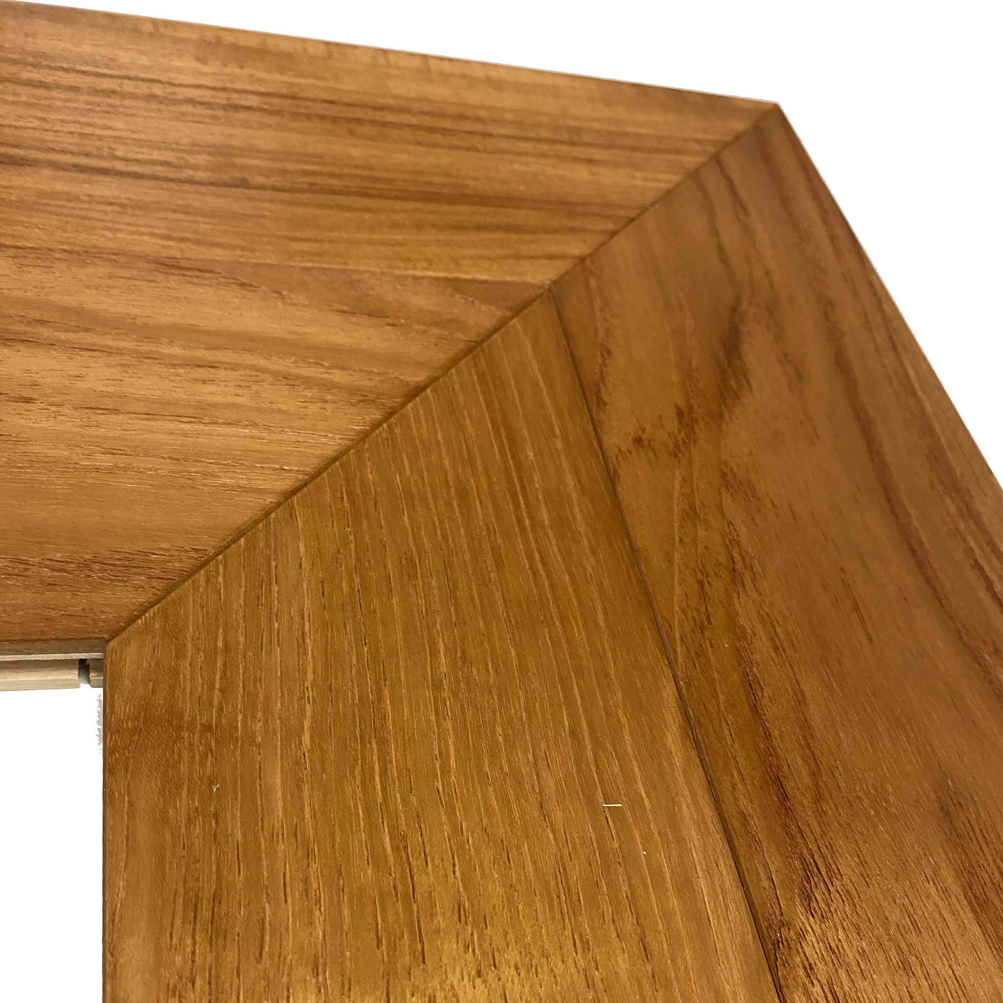 ***LOTTO*** 100mq di Parquet prefinito Teak Asia prima scelta Spina Francese (Chevron) verniciato spazzolato 14x90x600 - Eternal Parquet