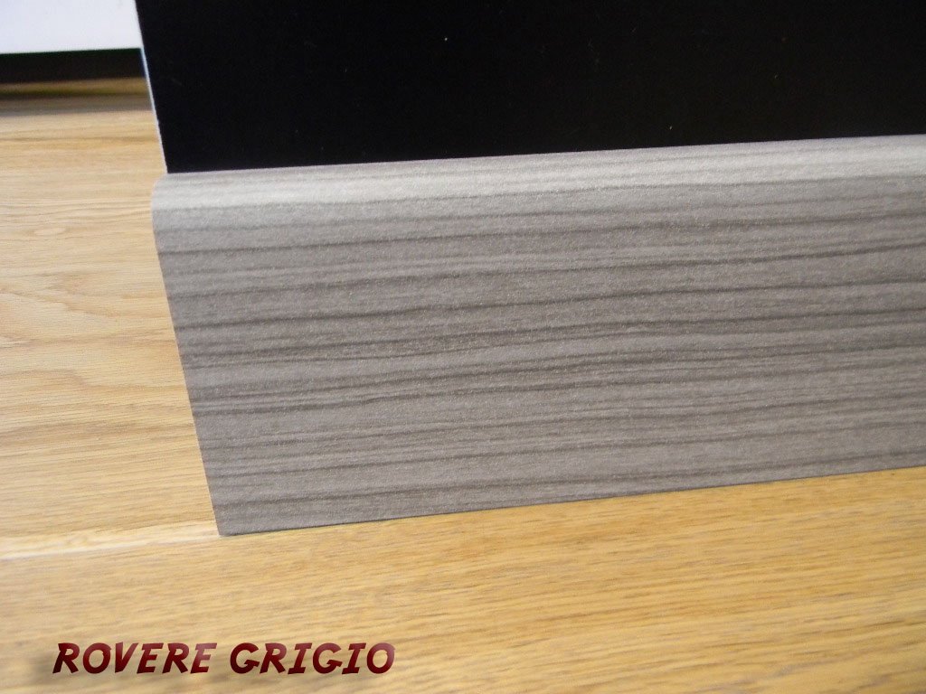 24 metri lineari di Battiscopa passacavo 1,5x8x240cm in MD Zoccolino Eternal Parquet