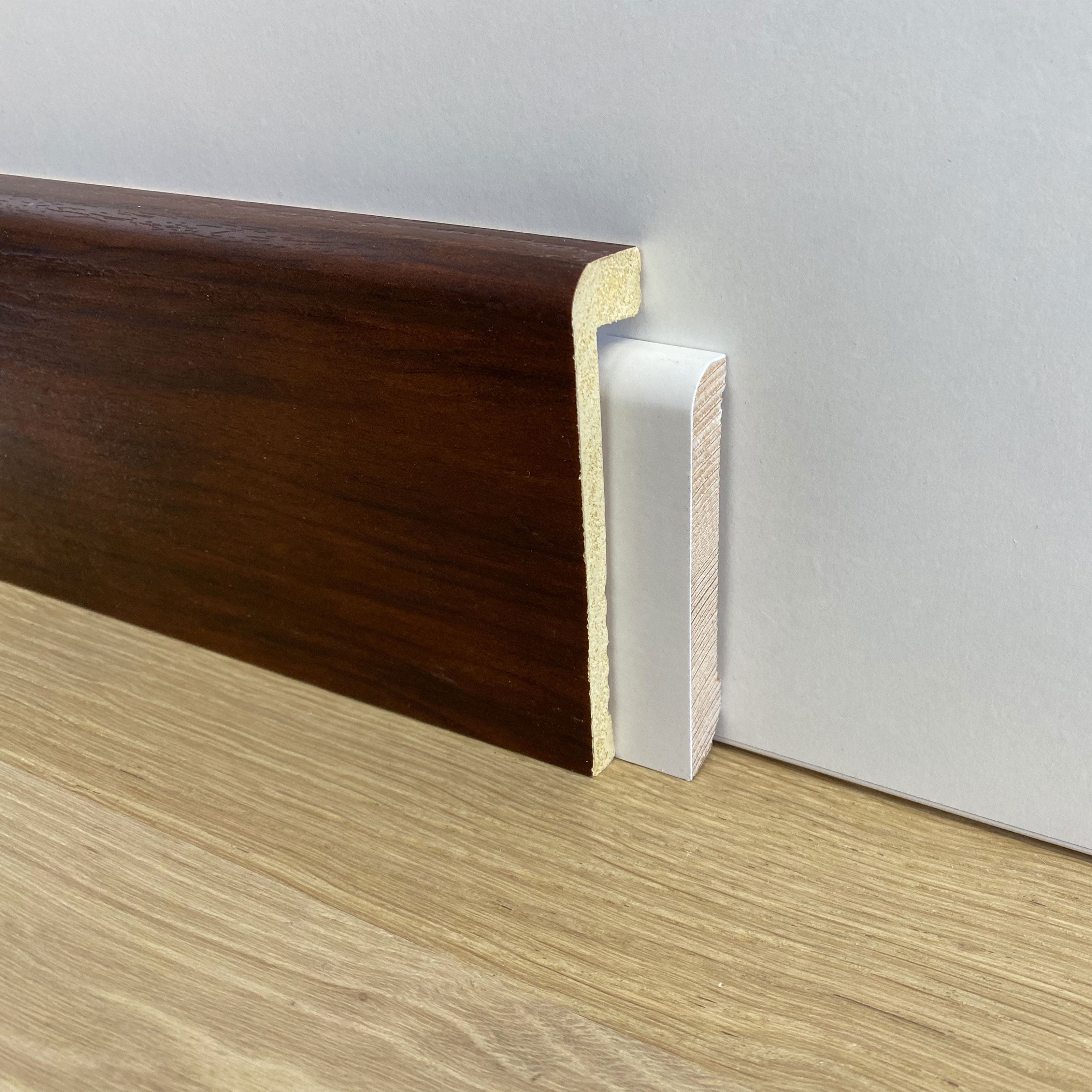 Battiscopa Coprimarmo copribattiscopa in Duropolimero Polistrutturato 100x25 effetto legno o bianco Eternal Parquet