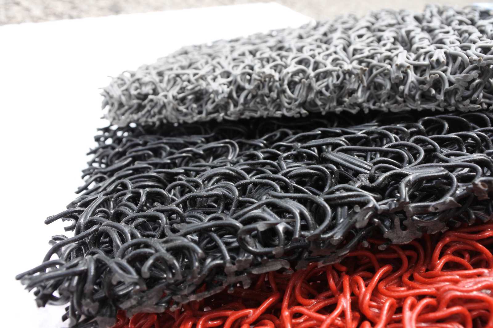 Zerbino asciugapassi rotolo da 14,64mq riccioli in pvc 14mm drenante in 6 colori OFFERTA AL TAGLIO - Eternal Parquet