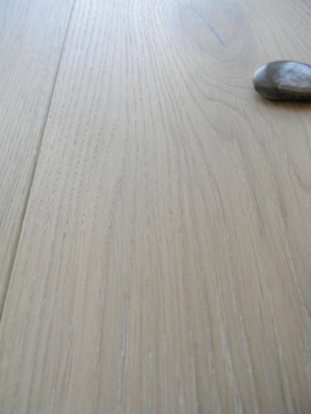 Maxilistone prefinito MULTILARGHEZZA 139/181/221x14x2200 EKO SUBLIME PLANK mod.WINTRY in rovere Sbiancato Spazzolato oliato eco con nodi stuccati e bisellatura 2 lati - Eternal Parquet