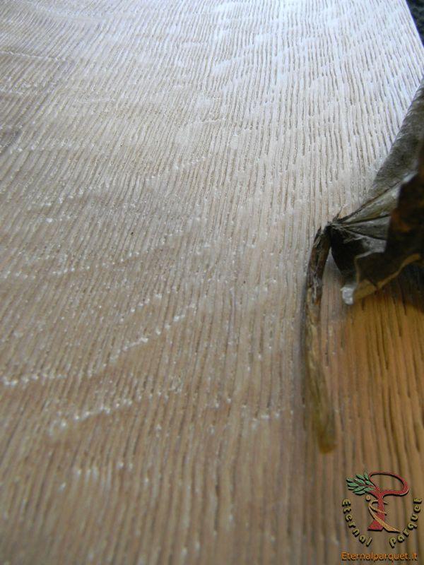 Parquet MAXILISTONE prefinito KAHRS FOUNDERS COLLECTION mod. "GUSTAF" 15x187x2420 spazzolato,raschiato a mano, bisellato, Bianco antico olio naturale (incastro 5s flottante o incoll.) *su questo prodotto posa in opera ad 1 EURO* - Eternal Parquet