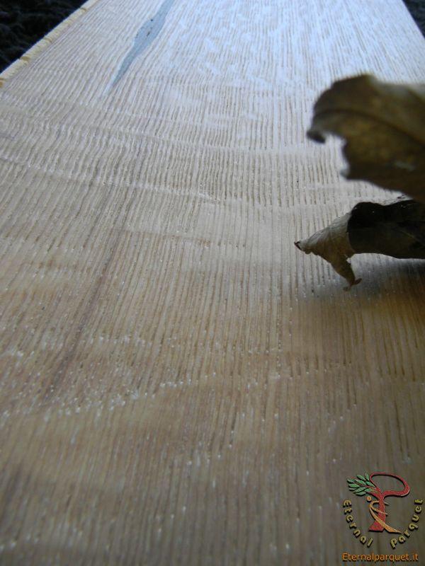 Parquet MAXILISTONE prefinito KAHRS FOUNDERS COLLECTION mod. "GUSTAF" 15x187x2420 spazzolato,raschiato a mano, bisellato, Bianco antico olio naturale (incastro 5s flottante o incoll.) *su questo prodotto posa in opera ad 1 EURO* - Eternal Parquet