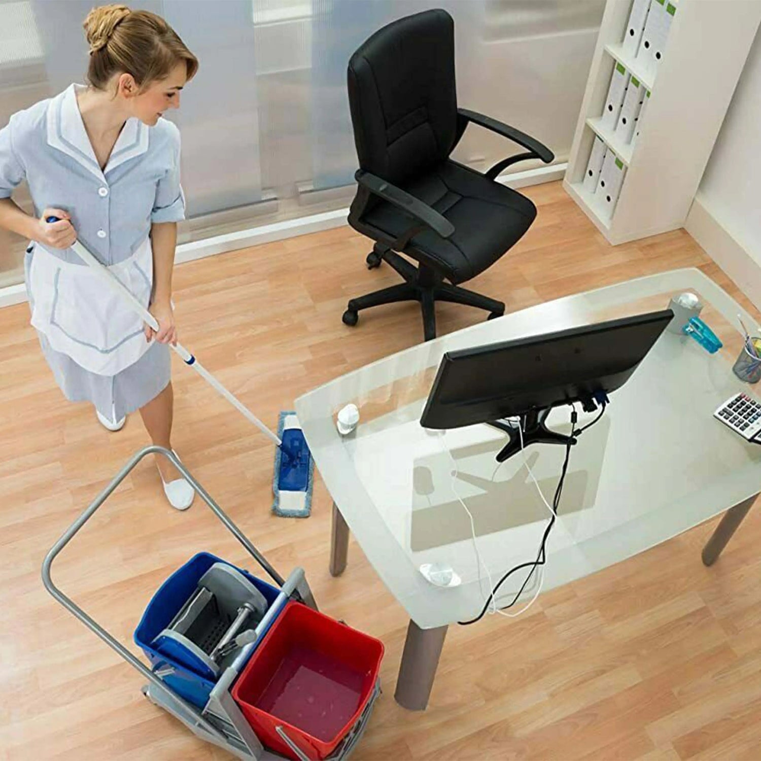 Scopri come sanificare ed eliminare i batteri dalle superfici di casa