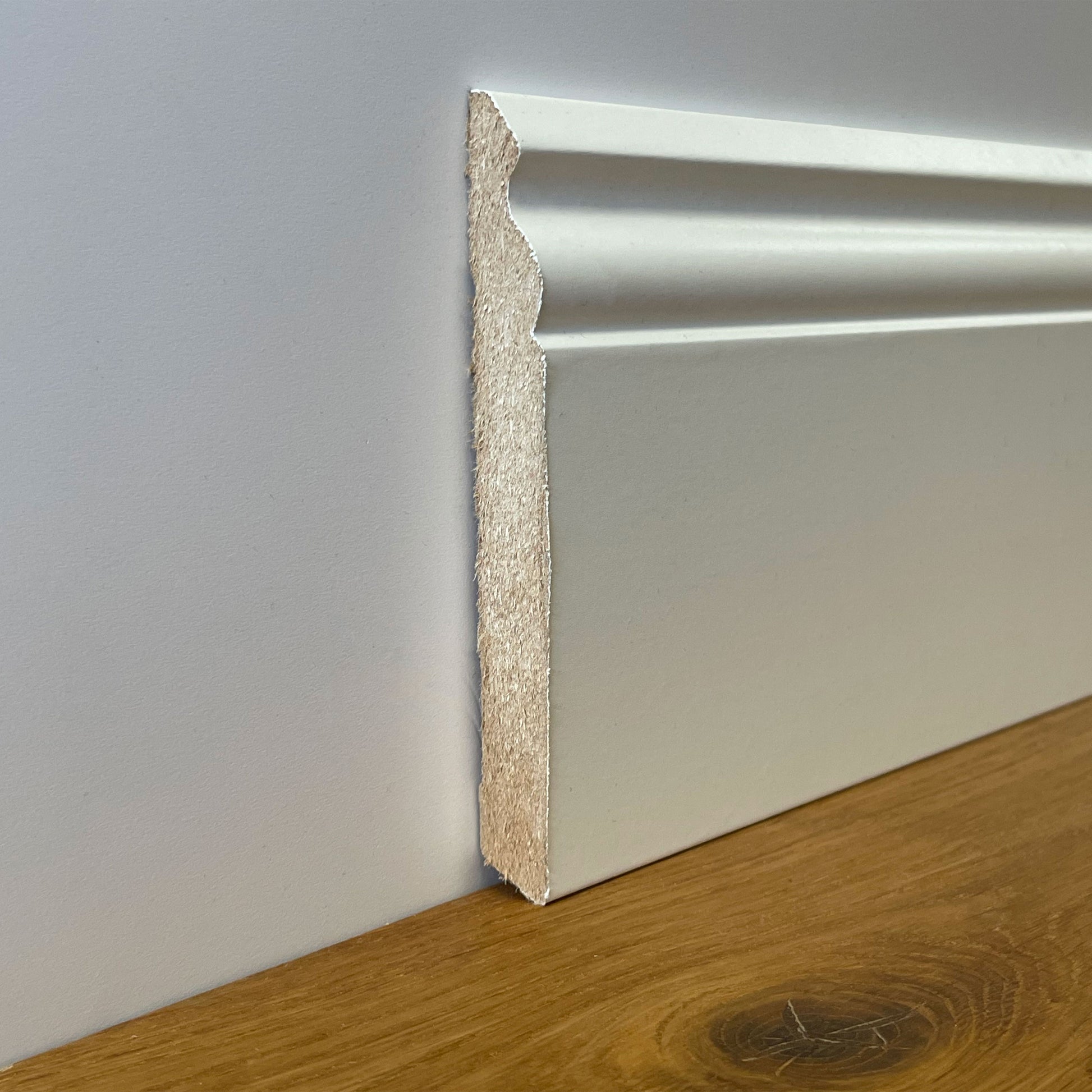 BATTISCOPA ZOCCOLINO DUCALE in FIBRA DI LEGNO COMPATTA 120X15 BIANCO ral 9010 - Eternal Parquet