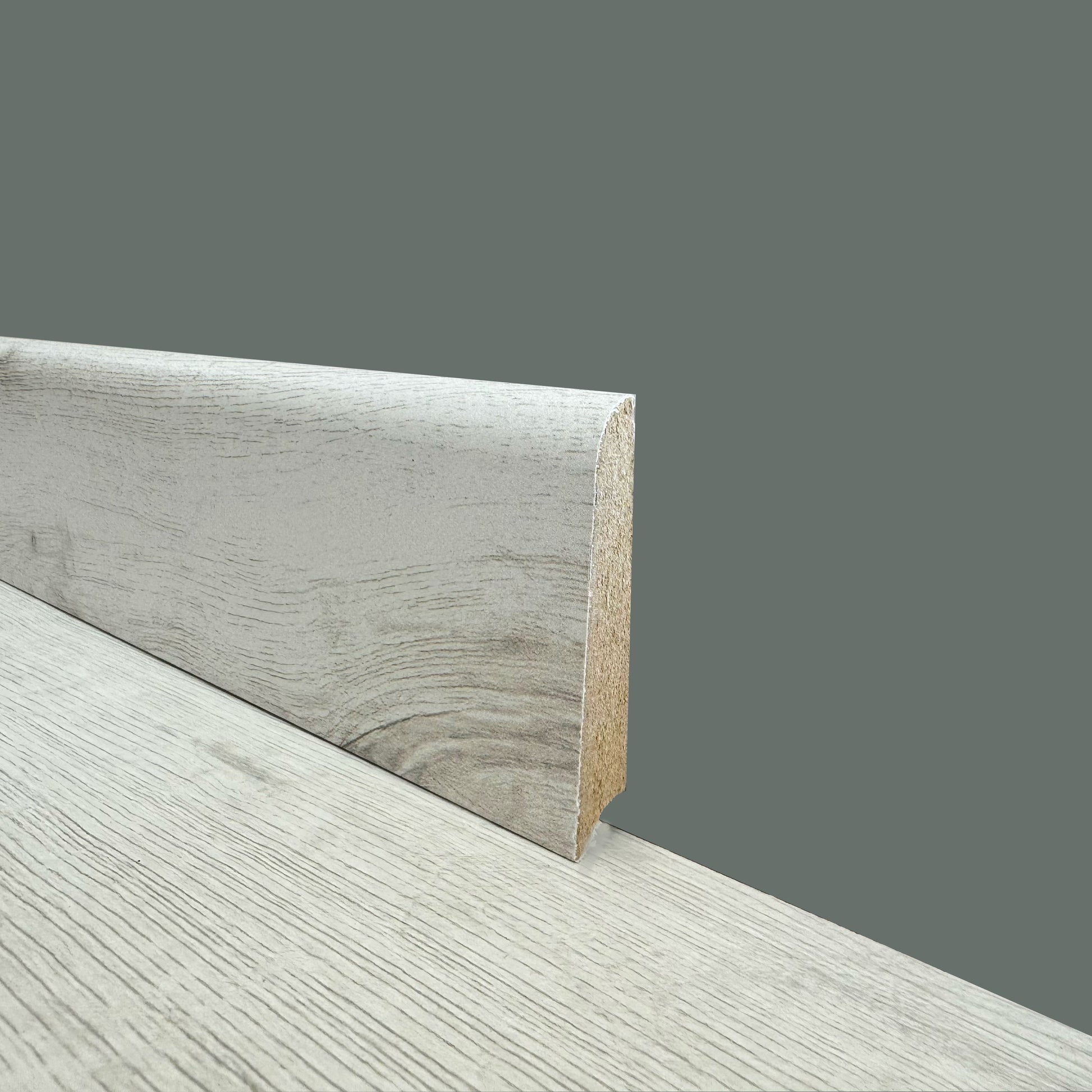 €2,99ml - BATTISCOPA in FIBRA DI LEGNO coordinato GAMMA LAMINATI 70x15 inclinato vari decori - Eternal Parquet