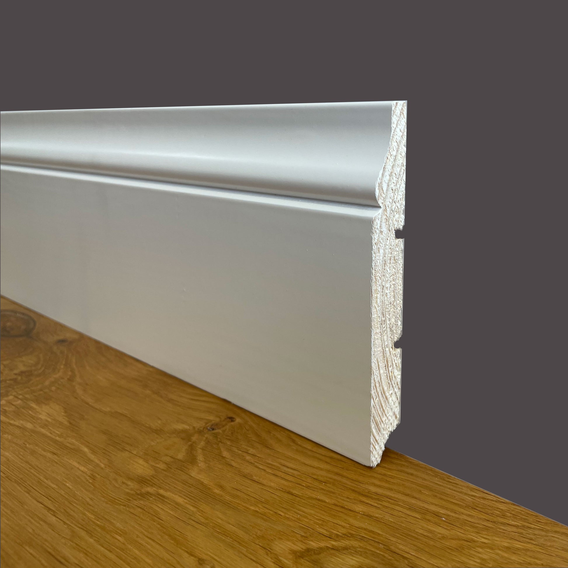 Battiscopa PREMIUM in legno MASSELLO mod.BAROCCO 120x16 laccato bianco liscio (prezzo al metro) Eternal Parquet