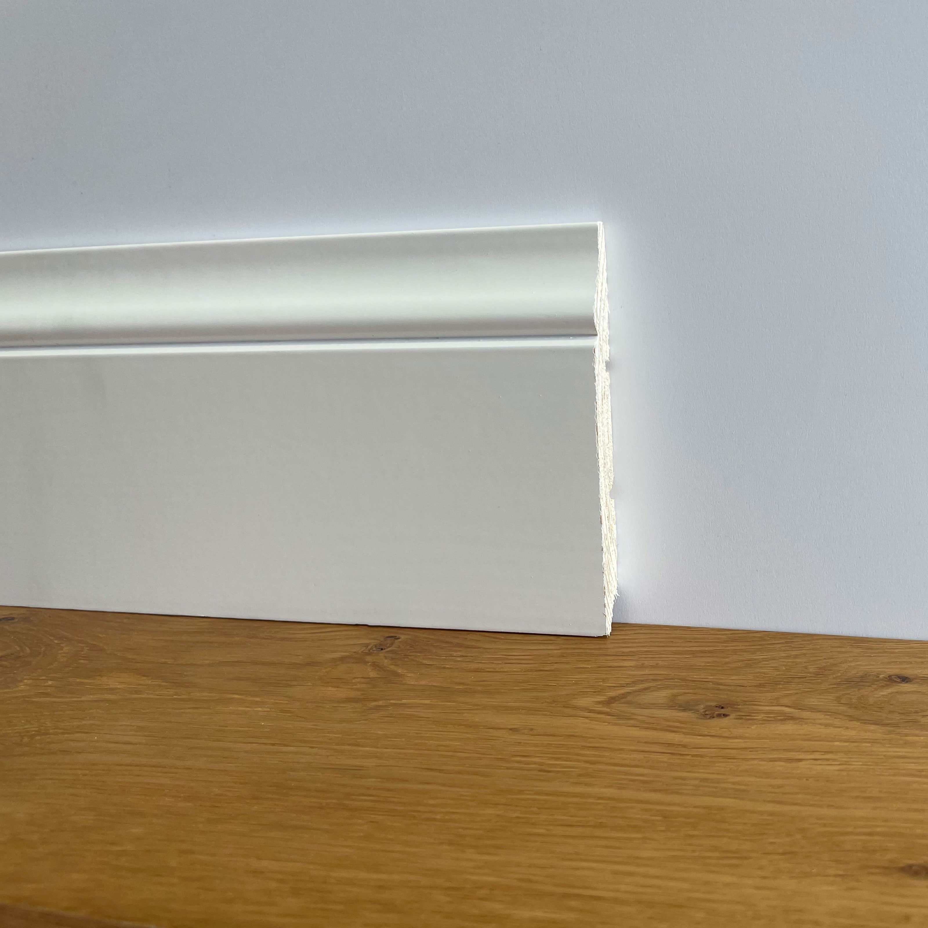 Battiscopa PREMIUM in legno MASSELLO mod.BAROCCO 120x16 laccato bianco liscio (prezzo al metro) Eternal Parquet