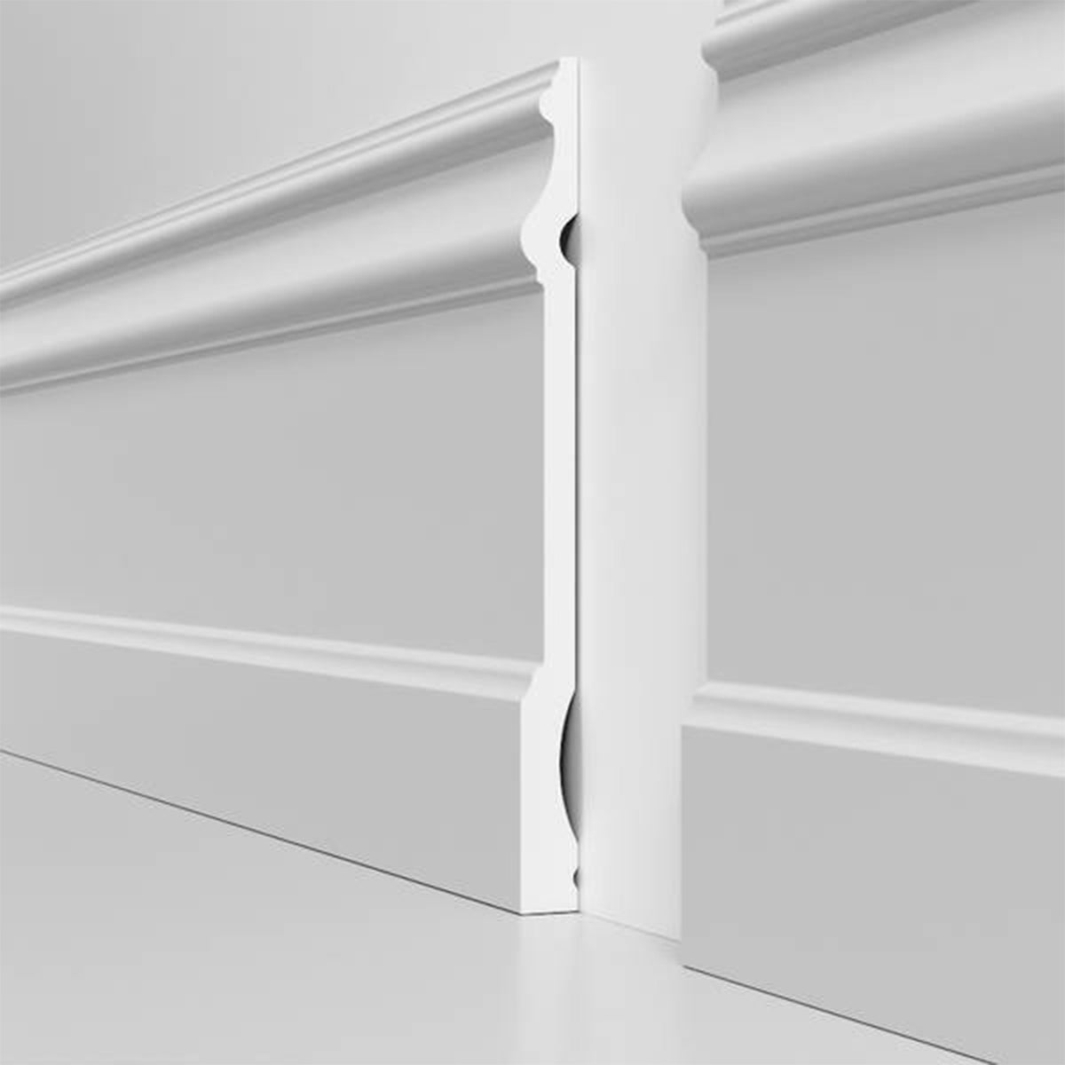 Battiscopa RESISTO in polimeri extracompatti mod. MAGNIFICO Bianco mis. 200x15mm (prezzo al metro)
