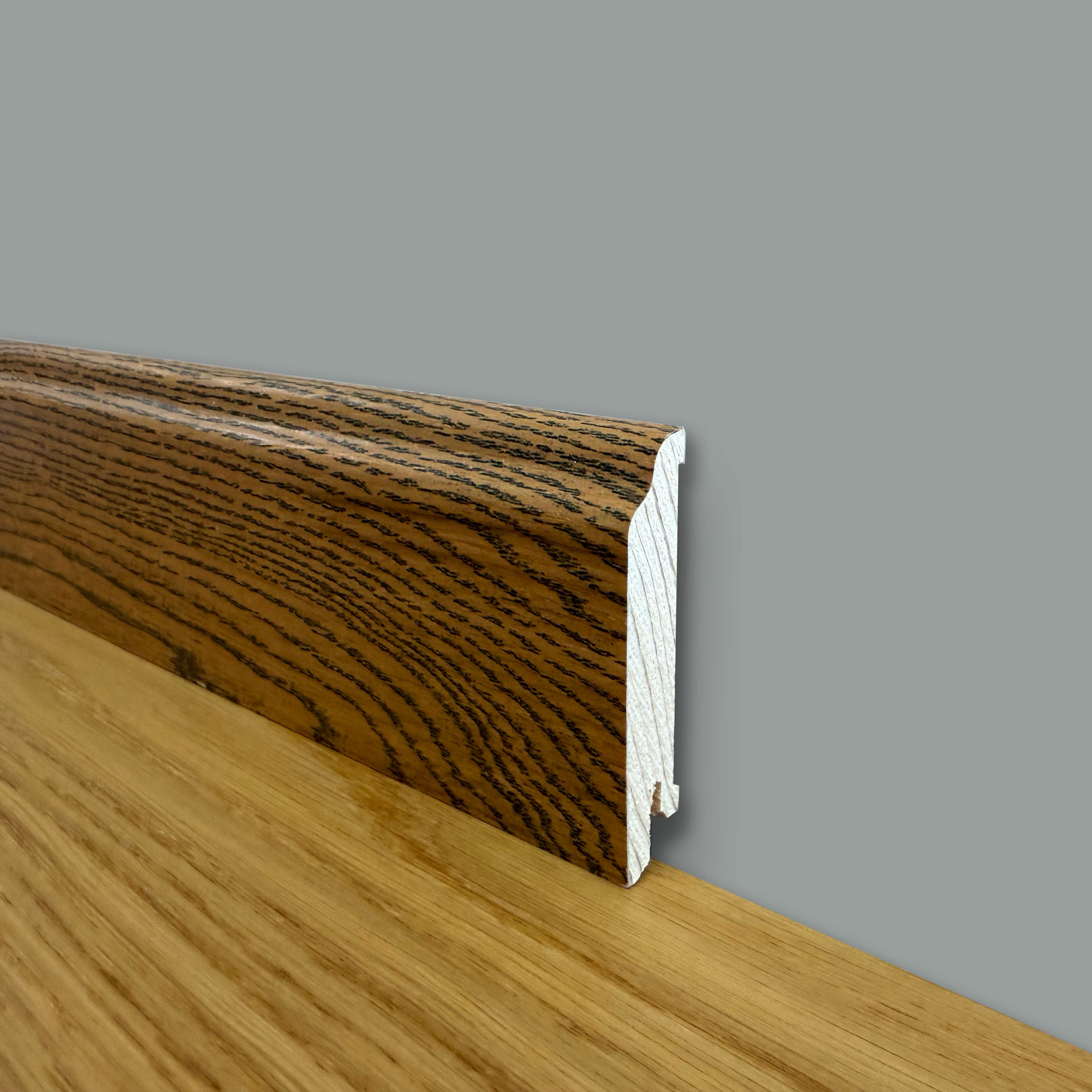 BATTISCOPA DUCALE in legno MASSELLO impiallacciato VERO LEGNO DI ROVERE CUOIO  80x15 verniciato opaco poro aperto (prezzo al metro) - Eternal Parquet