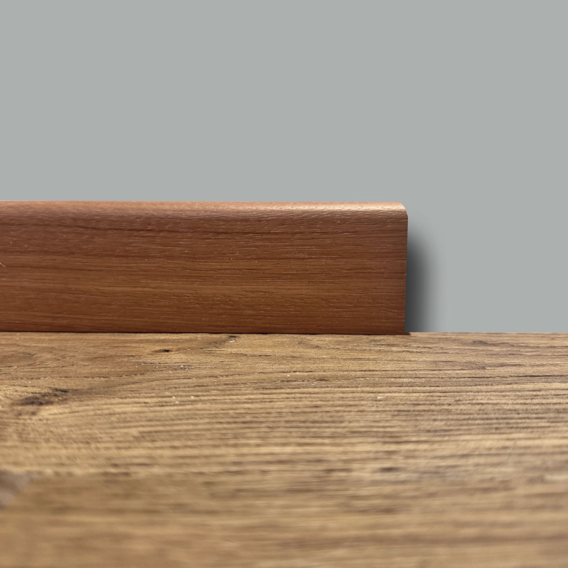 €1,49ml  ** FUORI TUTTO ** Lotti da 94ml di Battiscopa in legno multistrato impiall. DOUSSIE 80x13 - Eternal Parquet