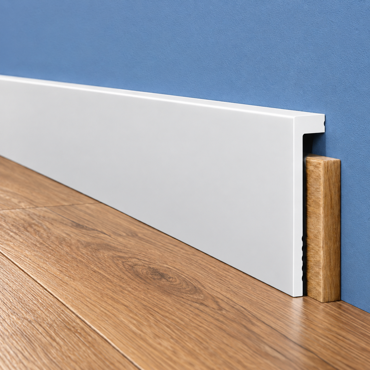 Battiscopa BIANCO squadrato Coprimarmo - coprivecchio 115x23mm in POLIMERI - (prezzo al metro)