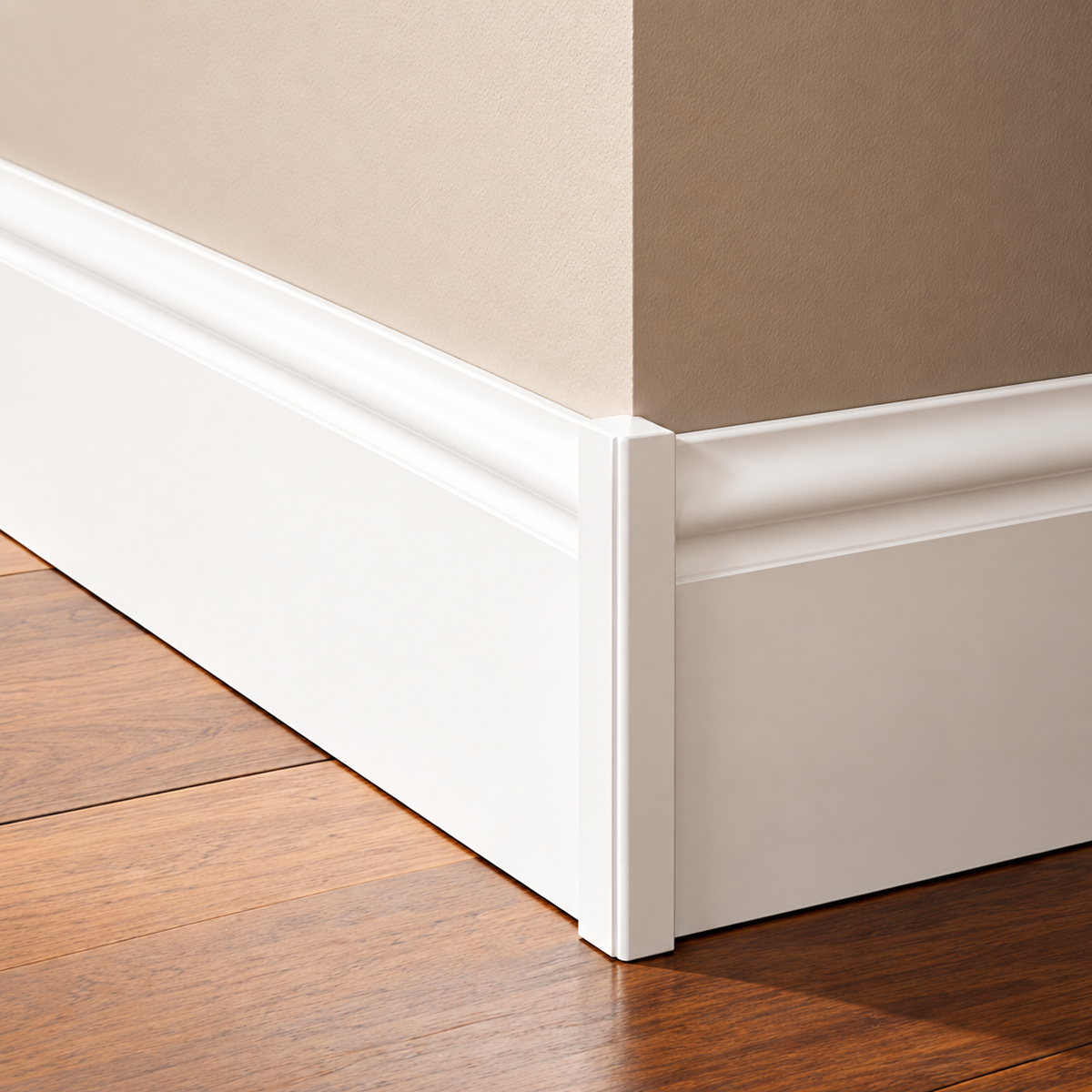 Angolari interno/esterno per battiscopa bianco - universale in polimeri – Kit 8 pezzi rifilabili 23x23x250 mm