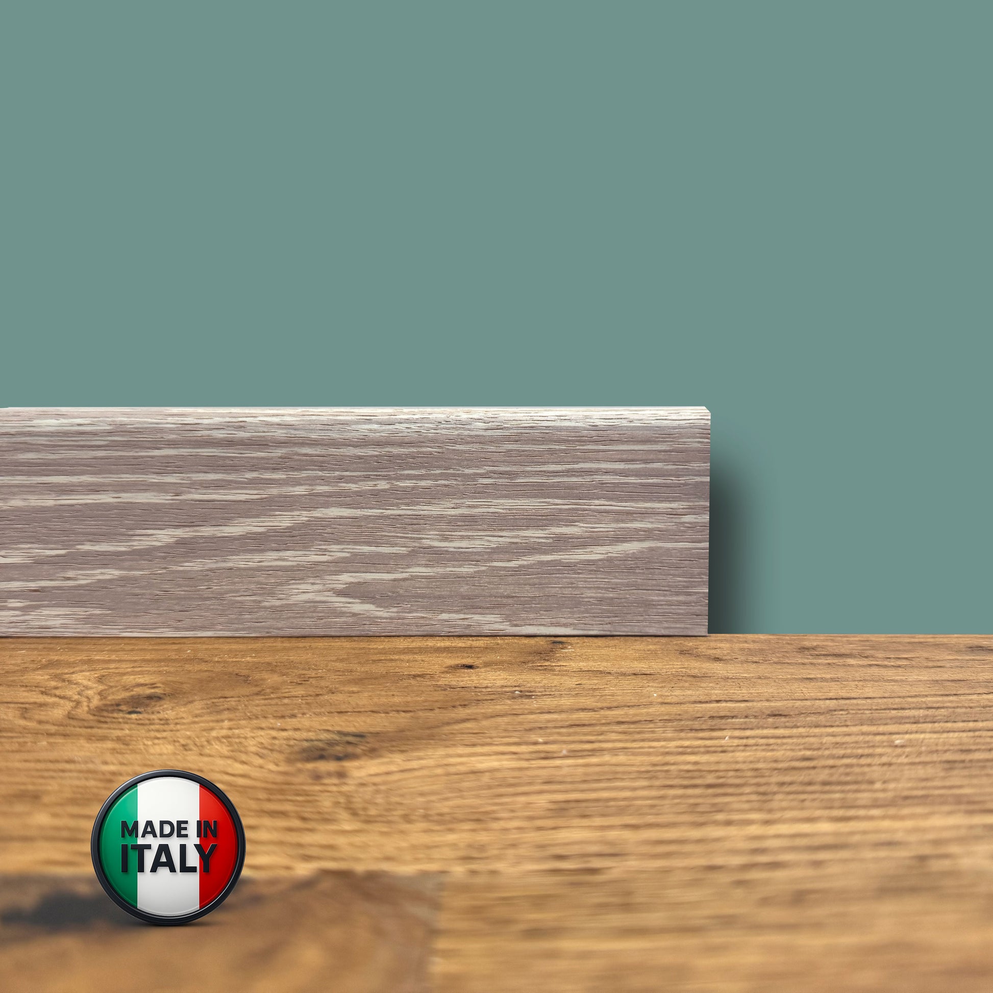 €1,49ml  ** FUORI TUTTO ** Lotti da 100ml di Battiscopa in legno multistrato impiall. ROVERE DECAPATO SBIANCATO  70x10mm - Eternal Parquet