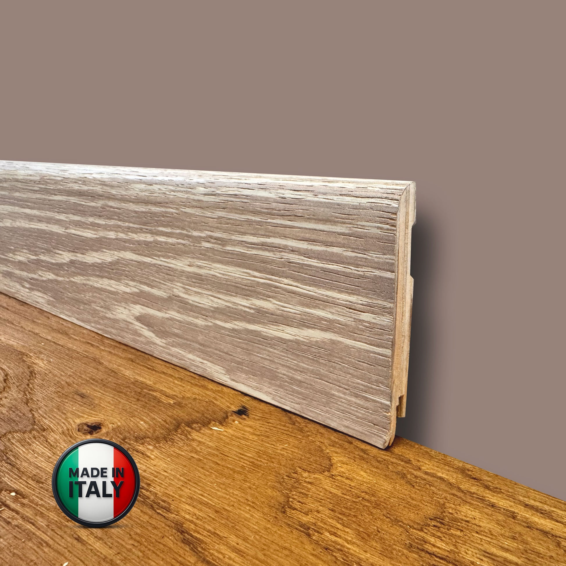 €1,49ml  ** FUORI TUTTO ** Lotti da 100ml di Battiscopa in legno multistrato impiall. ROVERE DECAPATO SBIANCATO  70x10mm - Eternal Parquet