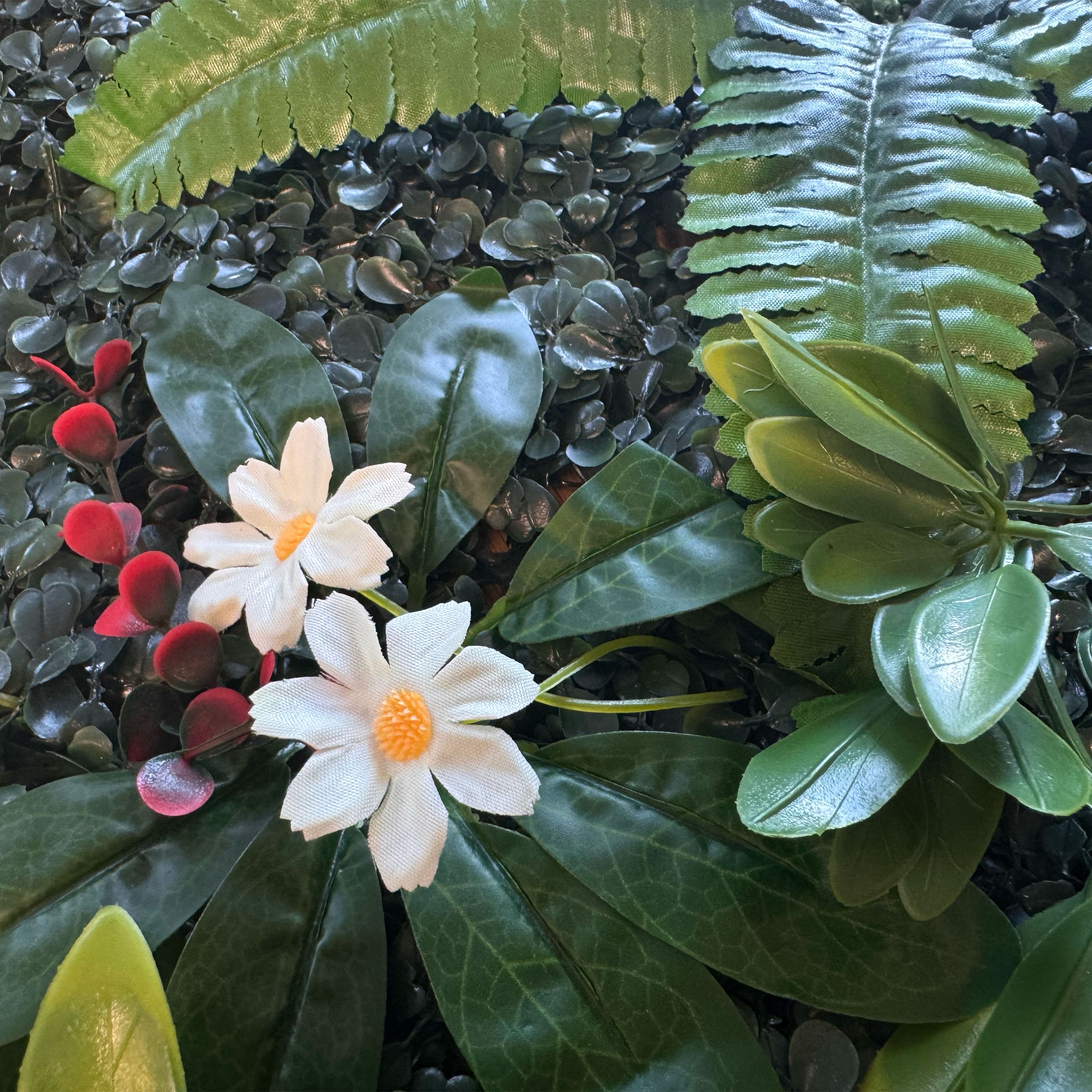 Pannelli Verde Verticale 50×50 cm Ultra-realistici e folti, per interno/esterno TROPICAL WHITE - Eternal Parquet - Eternal Parquet