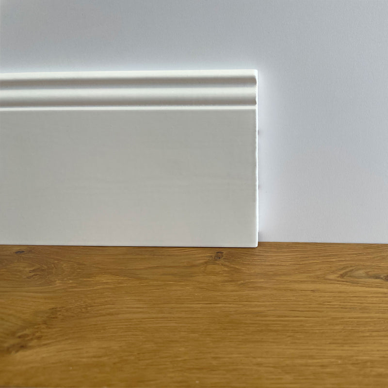Battiscopa PREMIUM in legno MASSELLO mod.DUCALE 120x15 laccato bianco liscio (prezzo al metro)