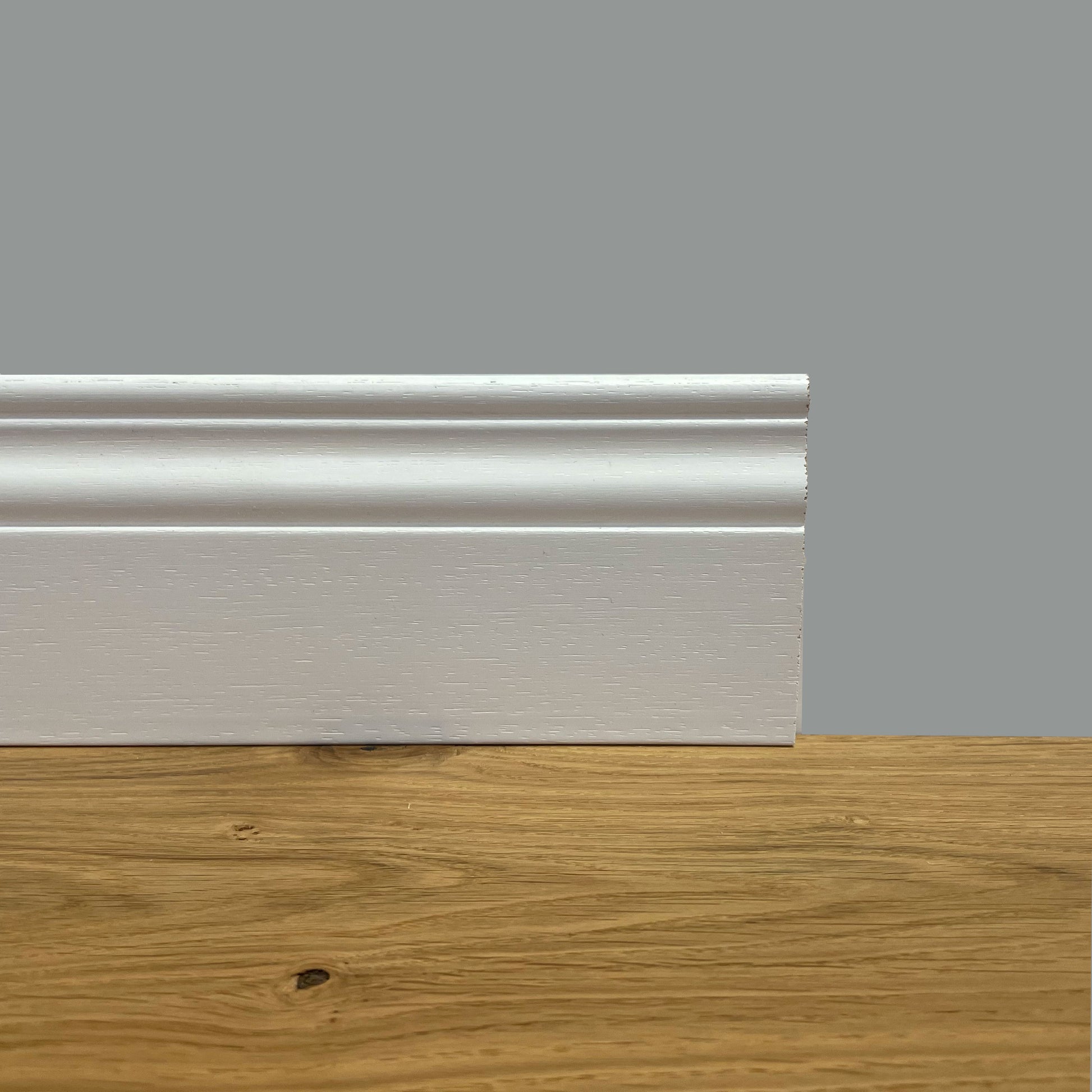 BATTISCOPA SLIM laccato bianco in legno MASSELLO DUCALE 100X10 (prezzo al ML) - Eternal Parquet