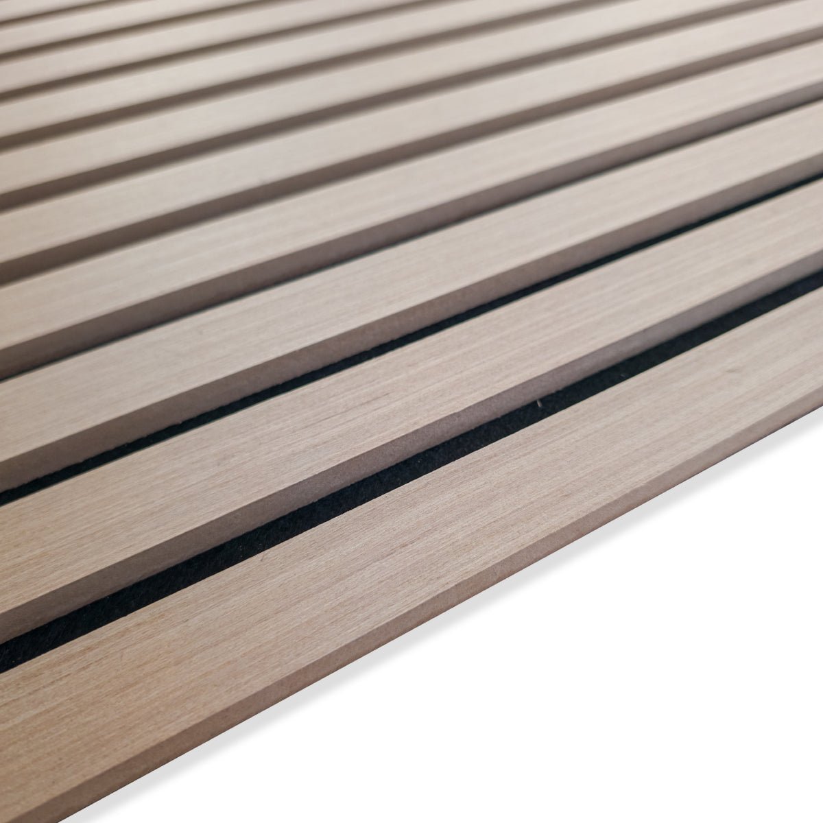 Pannello acustico a lamelli in vero legno di Rovere bronzato, fibra di legno e feltro – 12 × 600 × 2900 mm – 1,74 m² - Eternal Parquet