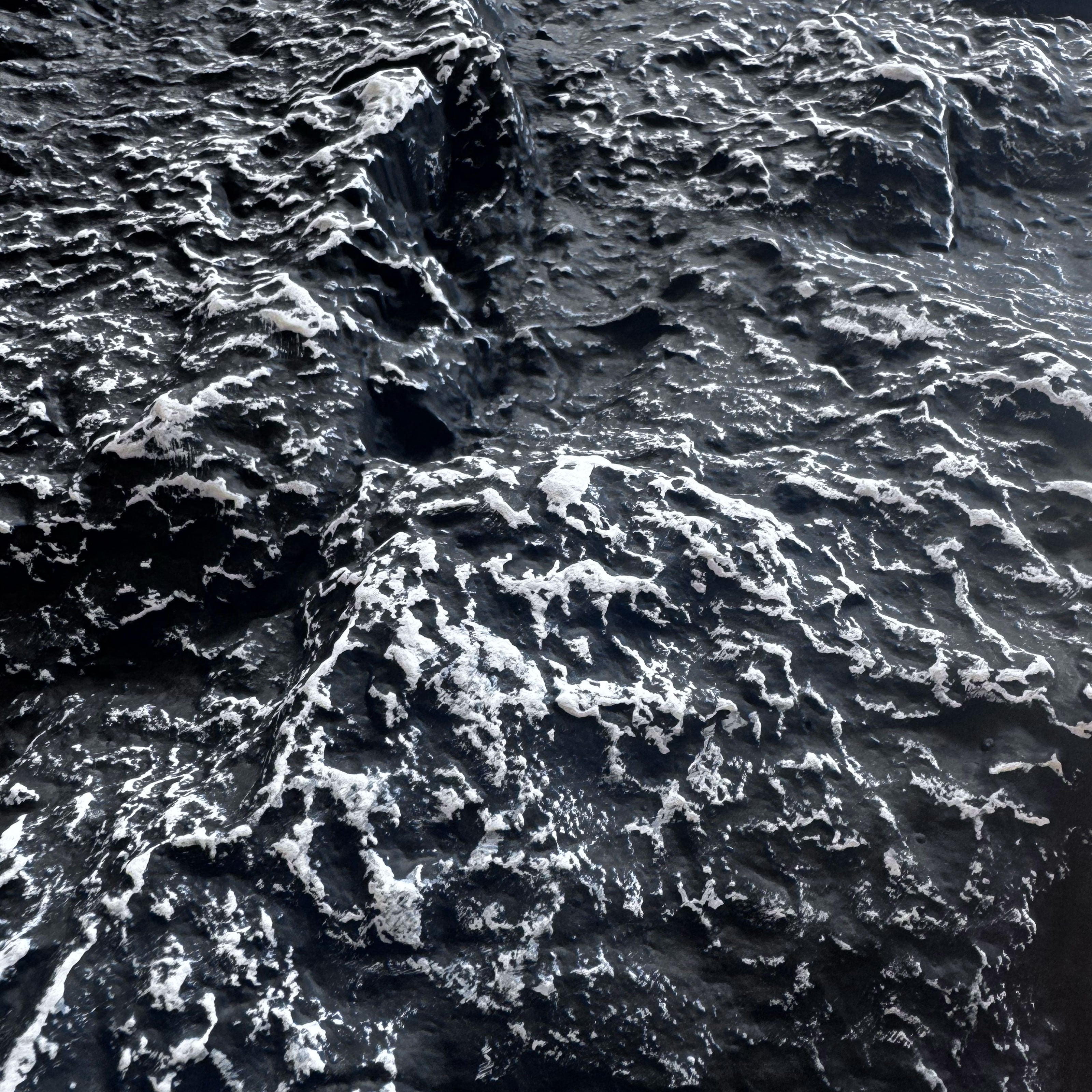 pannello di Rivestimento interno-esterno in PU effetto pietra nera EXTREME-REAL ed isolante 60x120cm